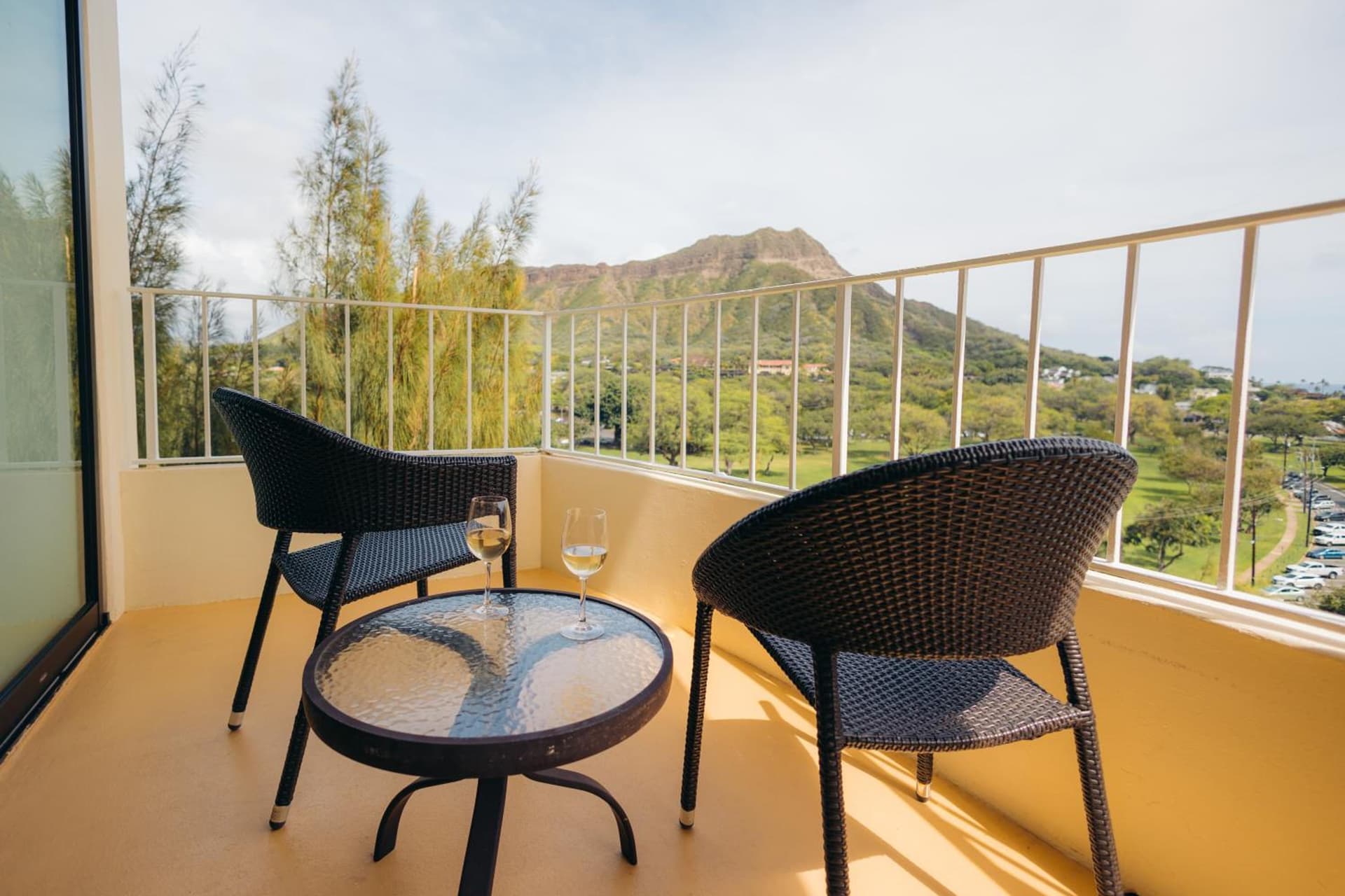 Lotus Honolulu at Diamond Head gallery photo in Honolulu, HI — image 27