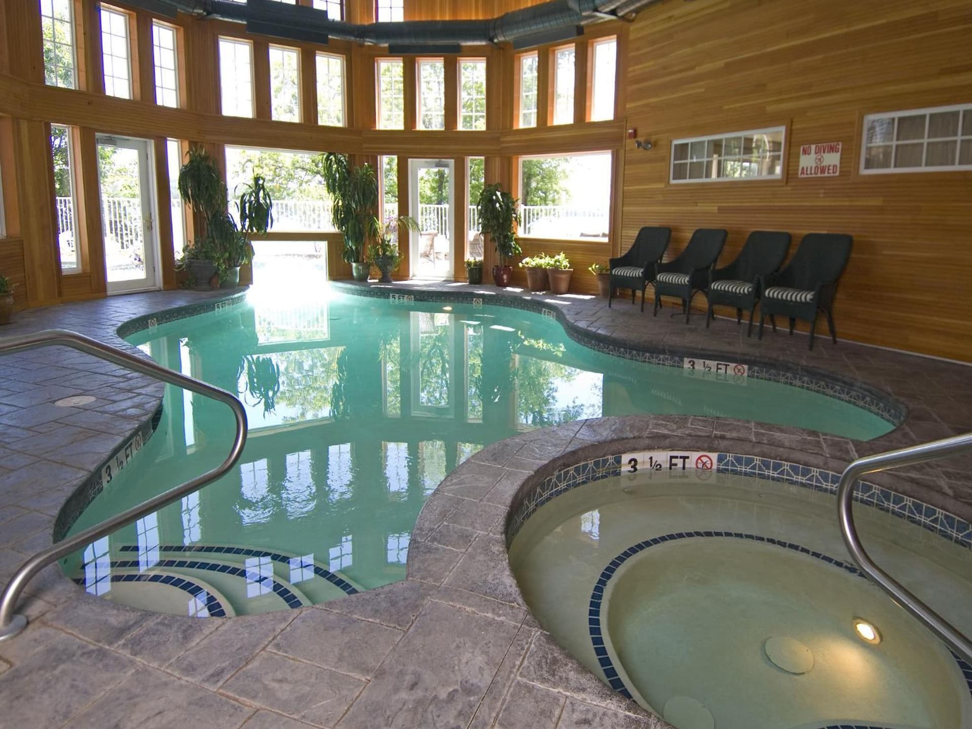 Mill Falls Resort Collection at the Lake gallery photo in Meredith — image 76