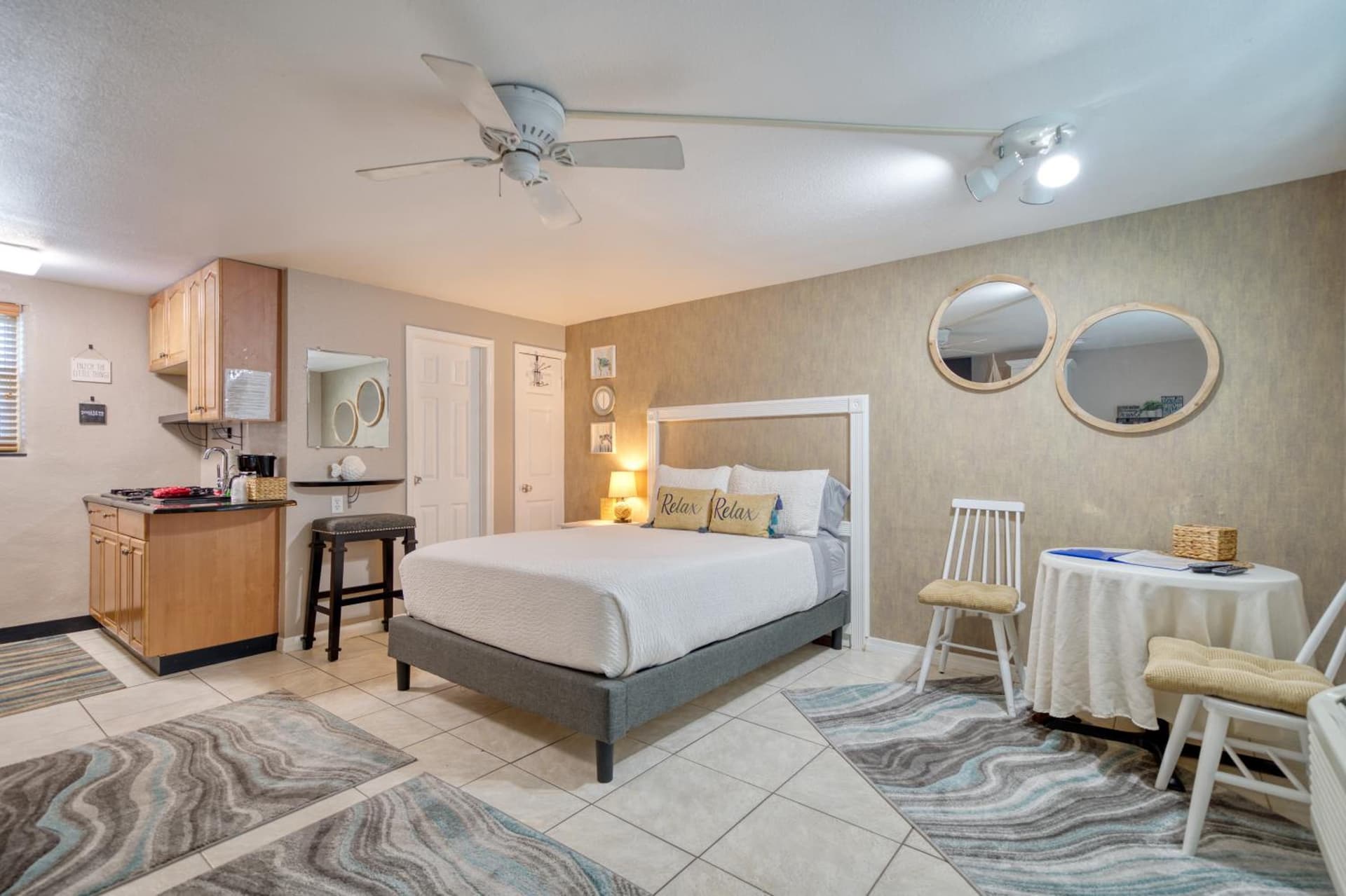 Camelot Beach Suites gallery photo in Clearwater Beach, FL — image 22