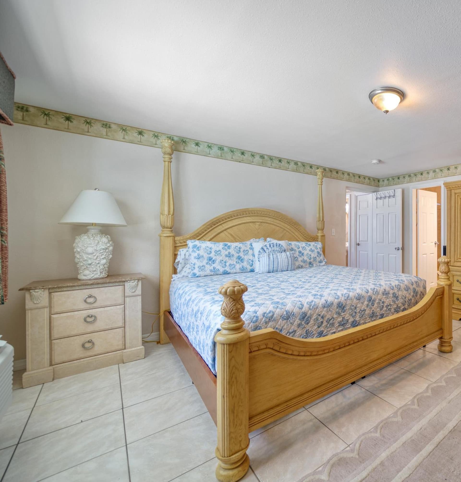 Camelot Beach Suites gallery photo in Clearwater Beach, FL — image 16