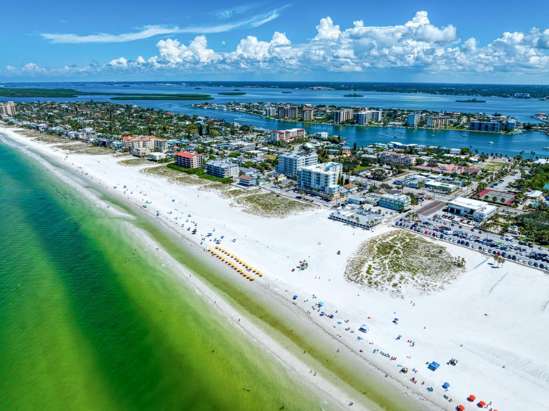 Camelot Beach Suites property views in Clearwater Beach, FL — gallery photo 3