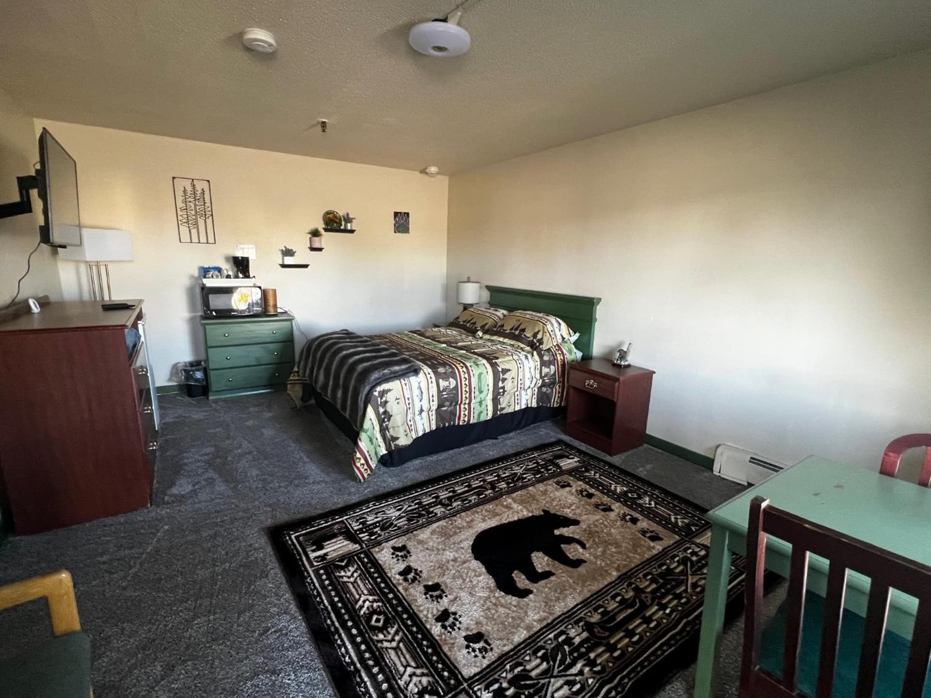 The Kenai Inn interior in Kenai, AK — gallery photo 2