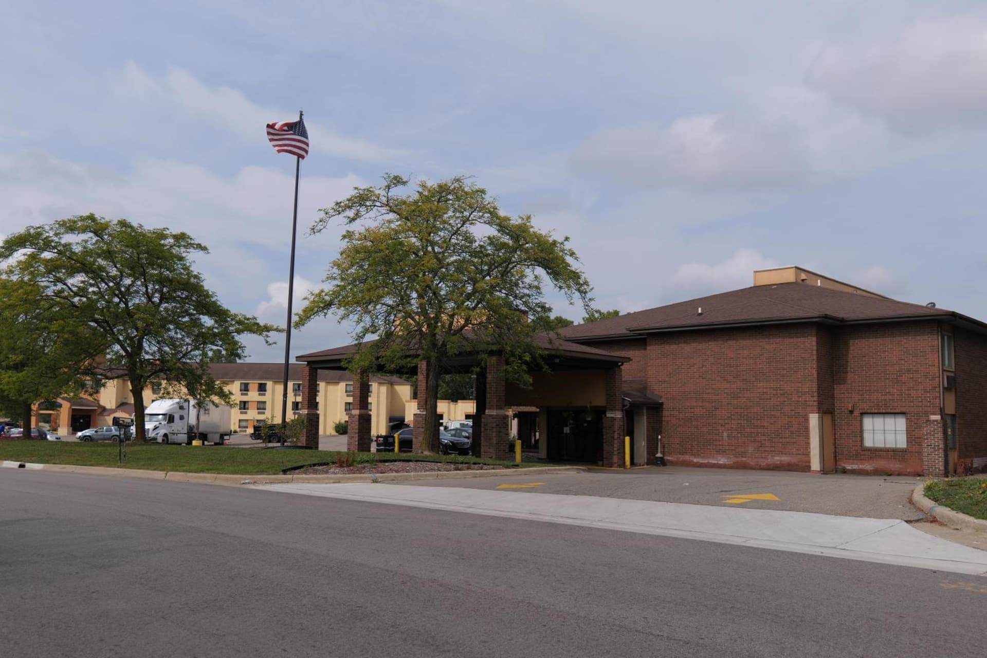 Baymont by Wyndham Flint Airport North gallery photo in Flint, MI — image 33