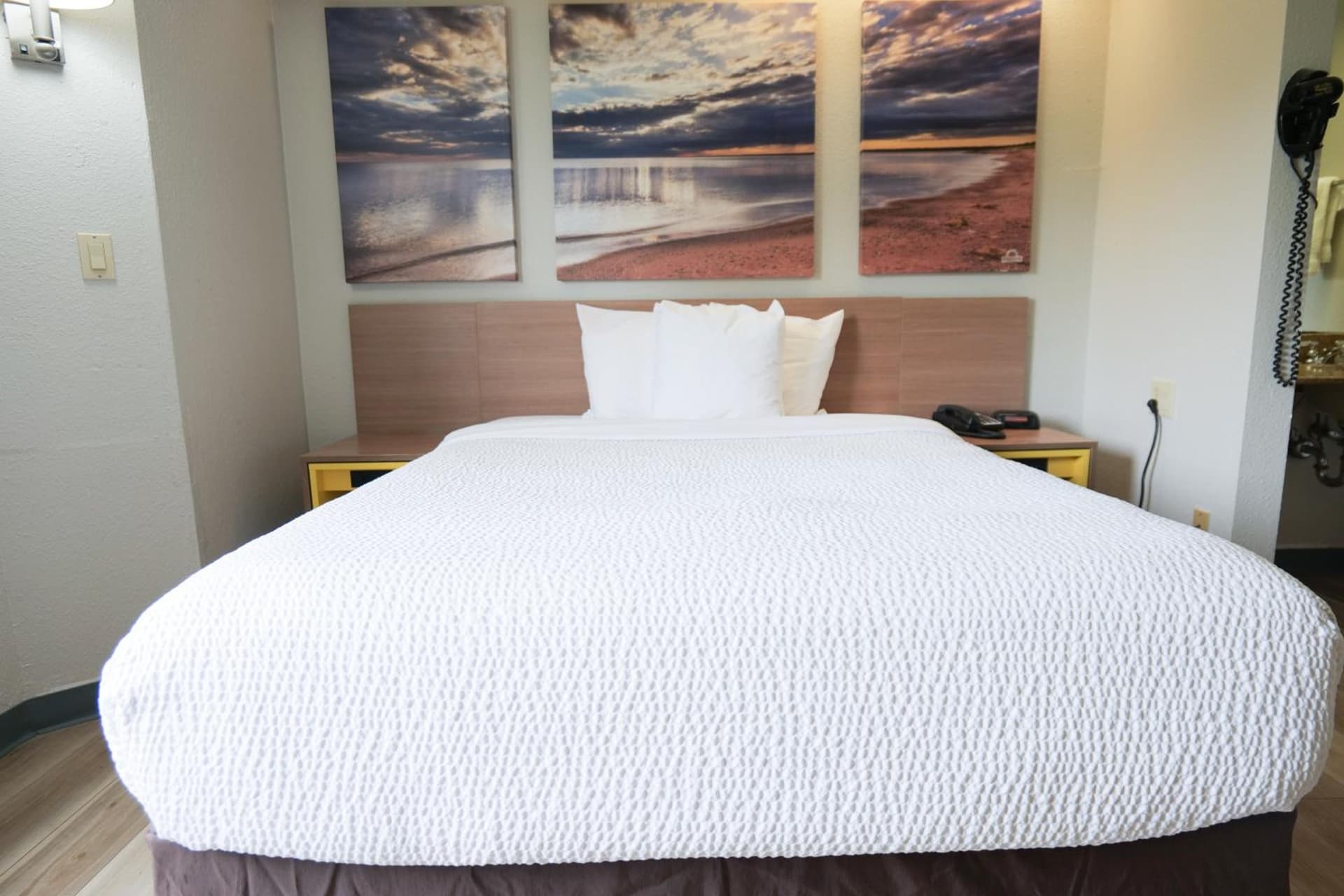 Days Inn by Wyndham Flint/Bishop International Airport gallery photo in Flint, MI — image 7