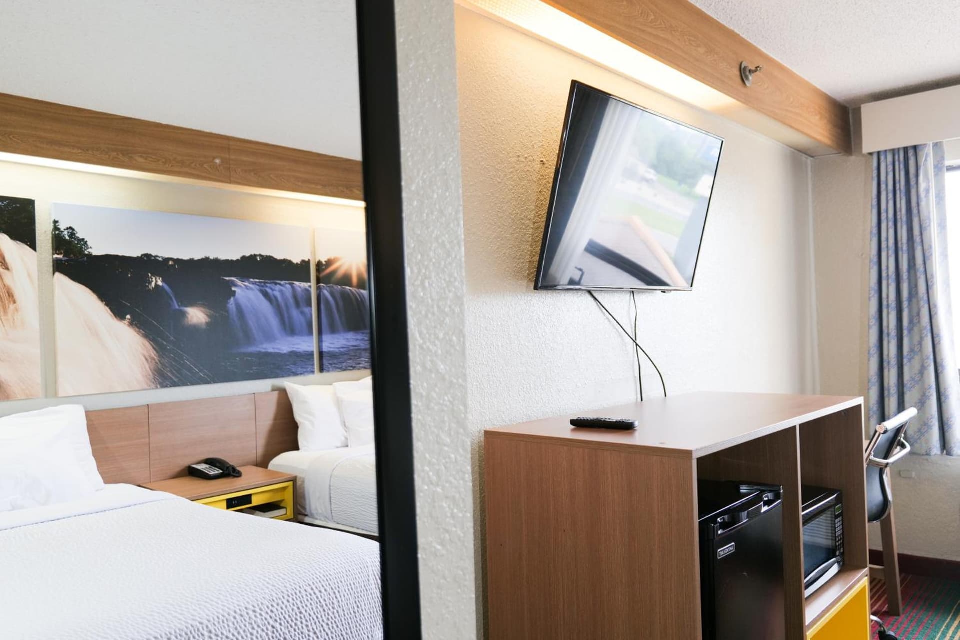Days Inn by Wyndham Flint/Bishop International Airport gallery photo in Flint, MI — image 19