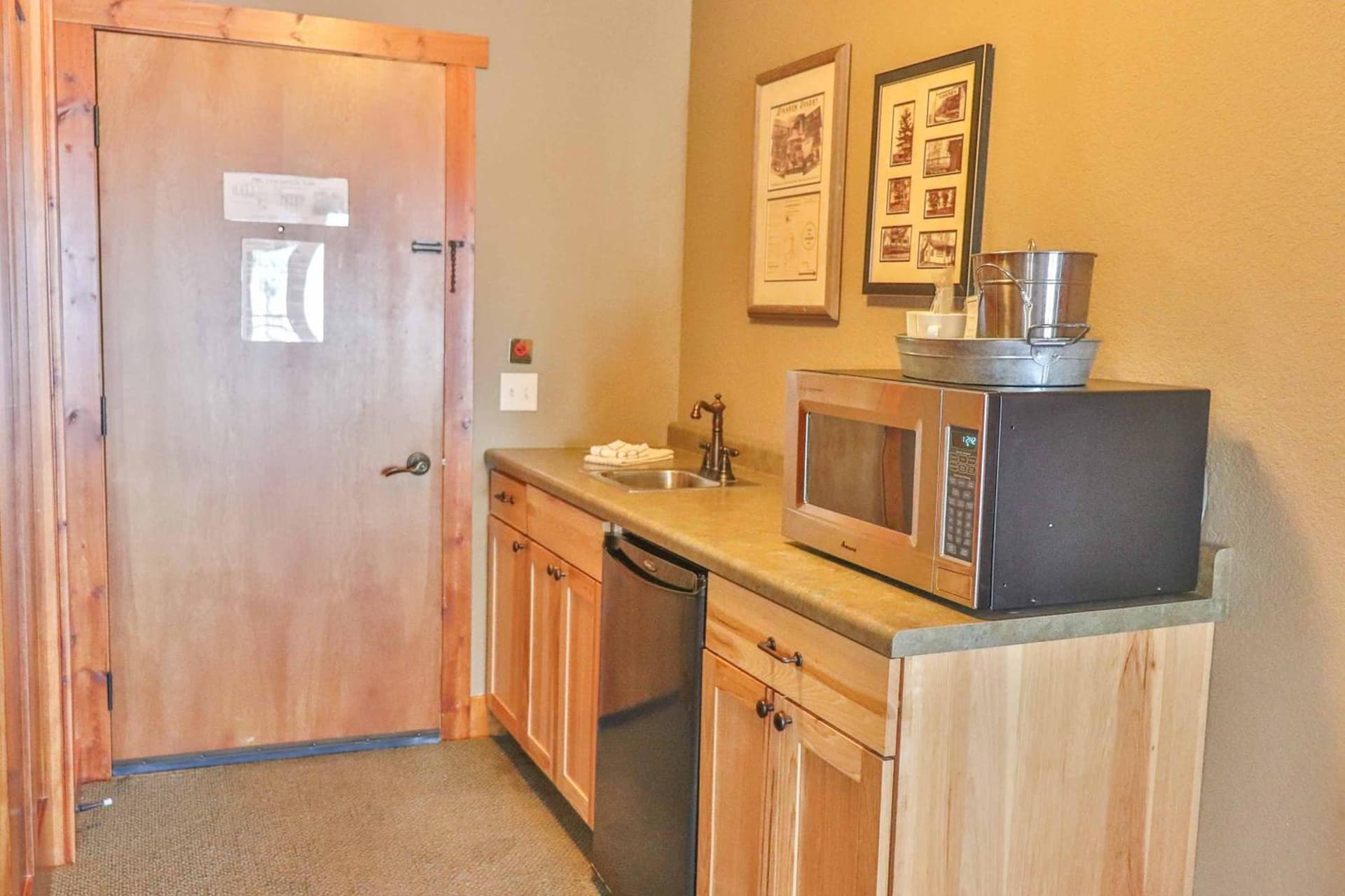 Good Ol Days Resort property views in Nisswa, MN — gallery photo 3