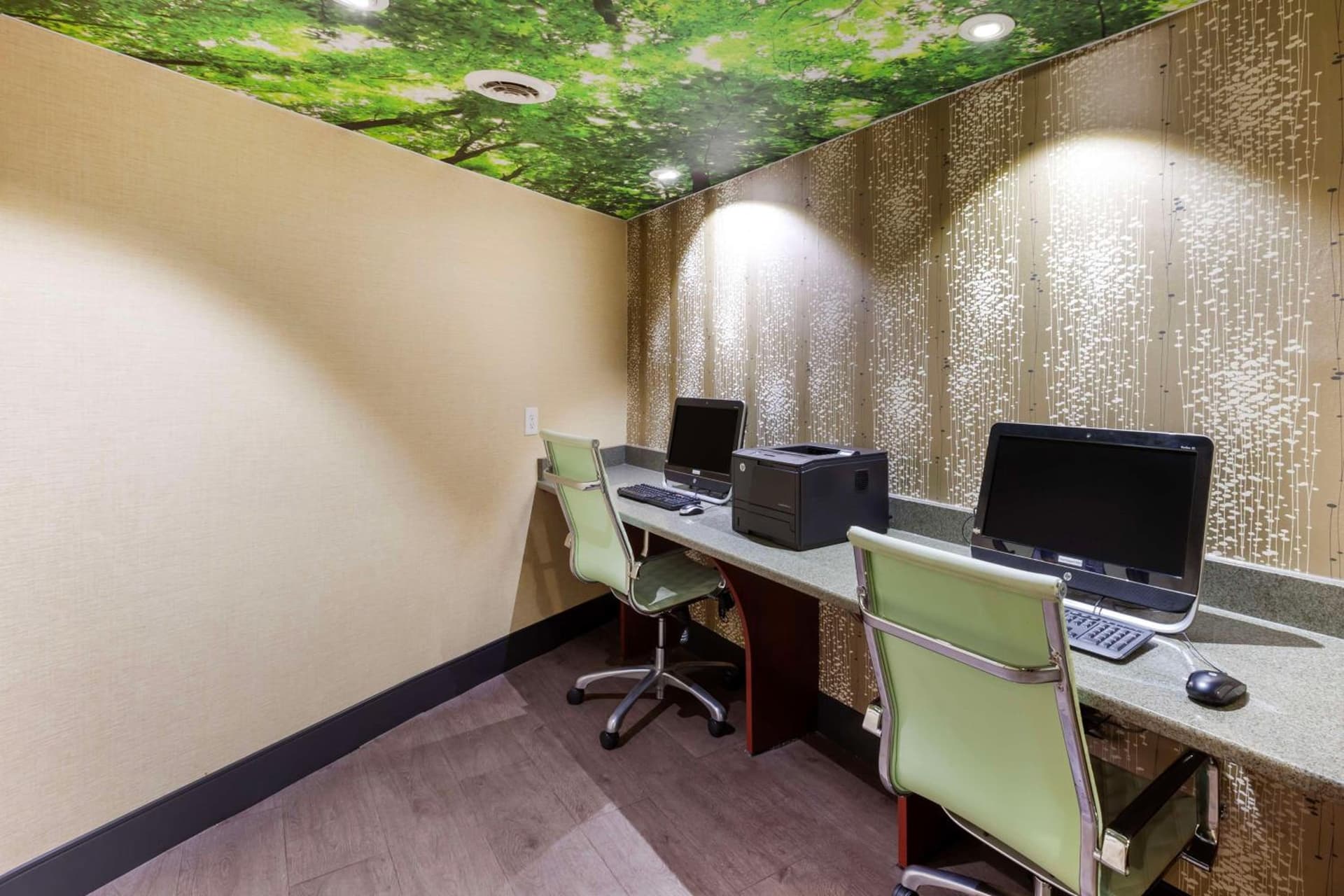 Best Western Summit Inn gallery photo in Niagara Falls, NY — image 35