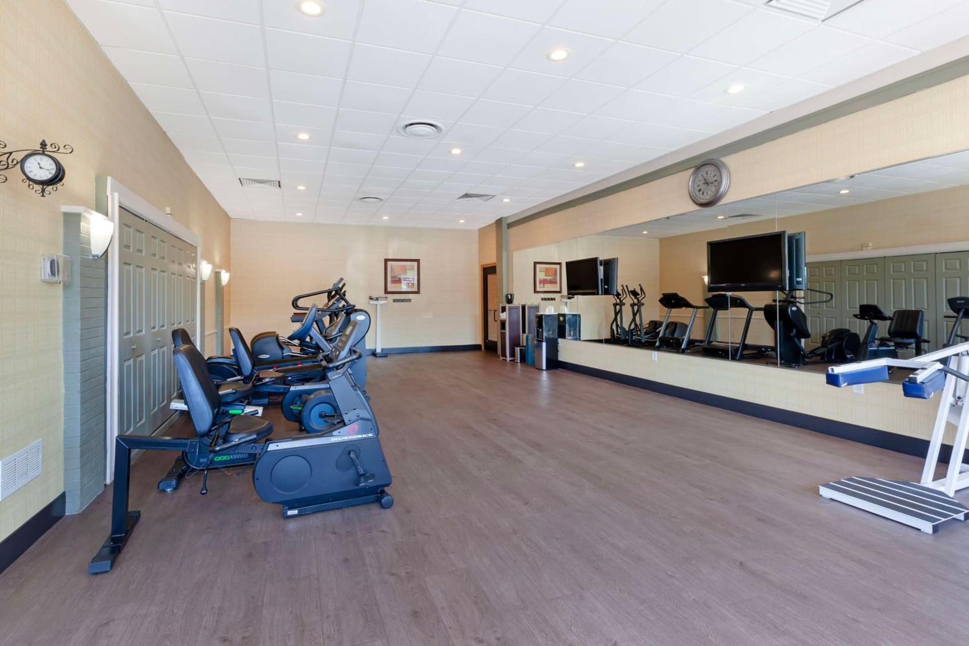 Best Western Summit Inn gallery photo in Niagara Falls, NY — image 7