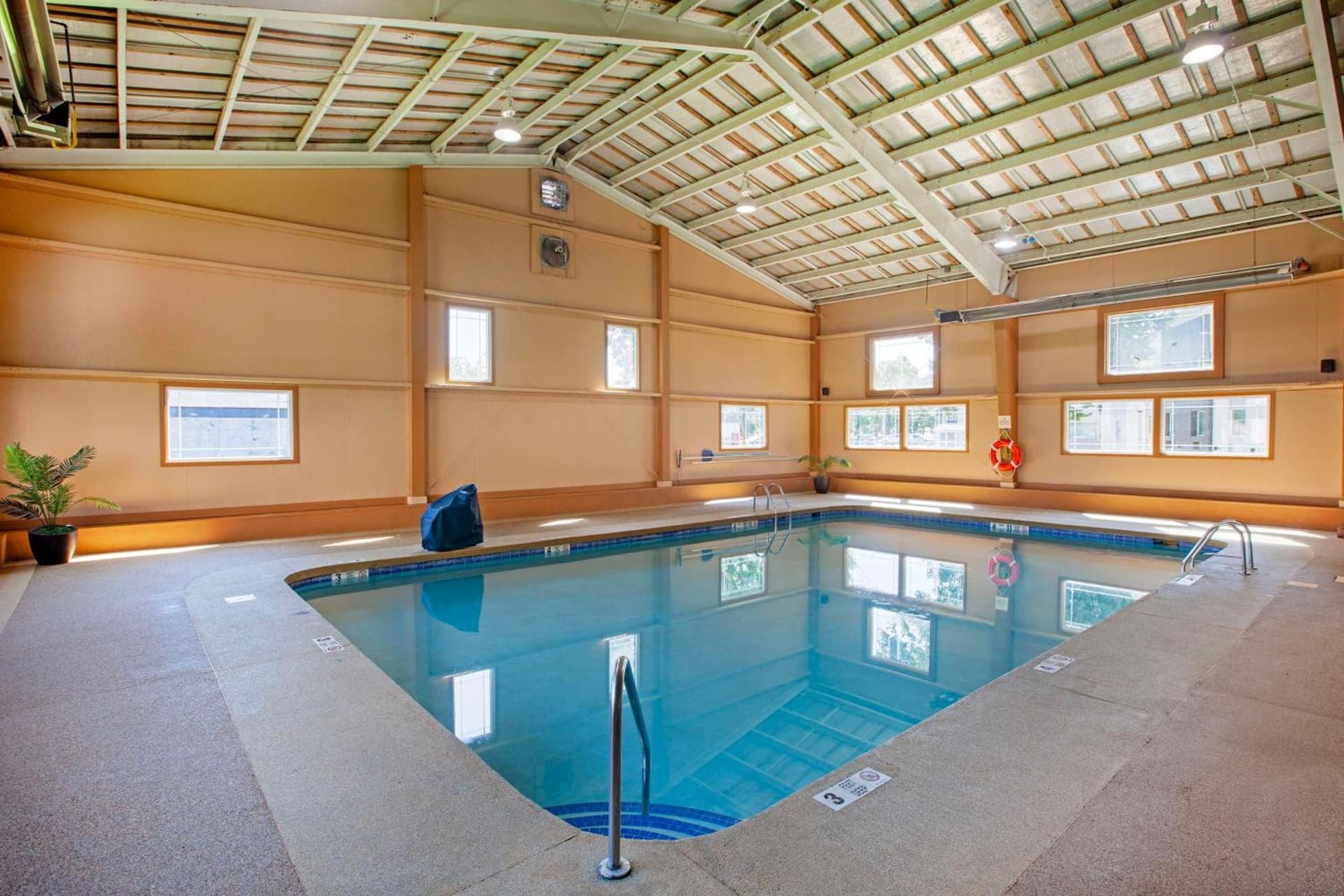 Best Western Summit Inn gallery photo in Niagara Falls, NY — image 22