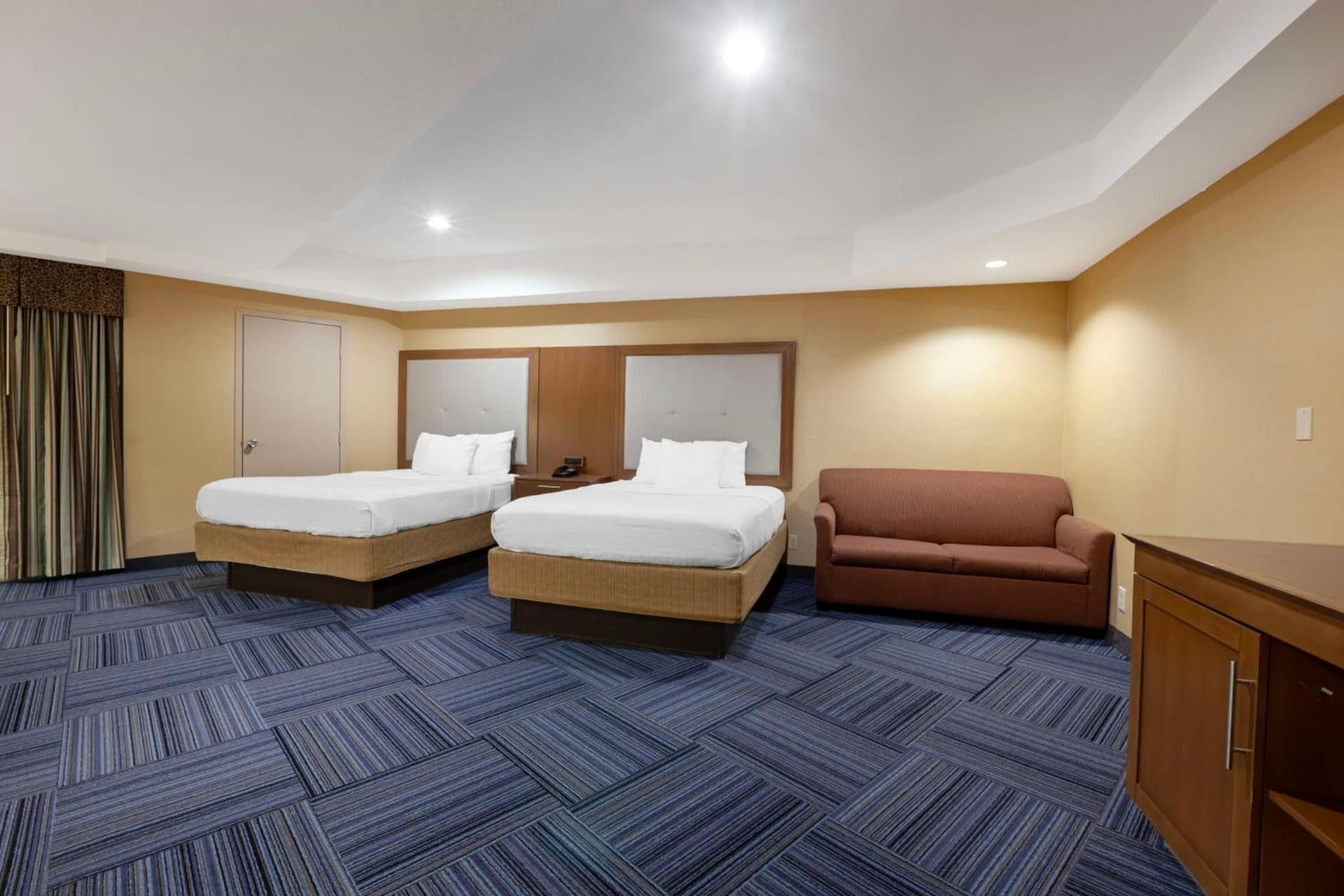 Best Western Summit Inn gallery photo in Niagara Falls, NY — image 6