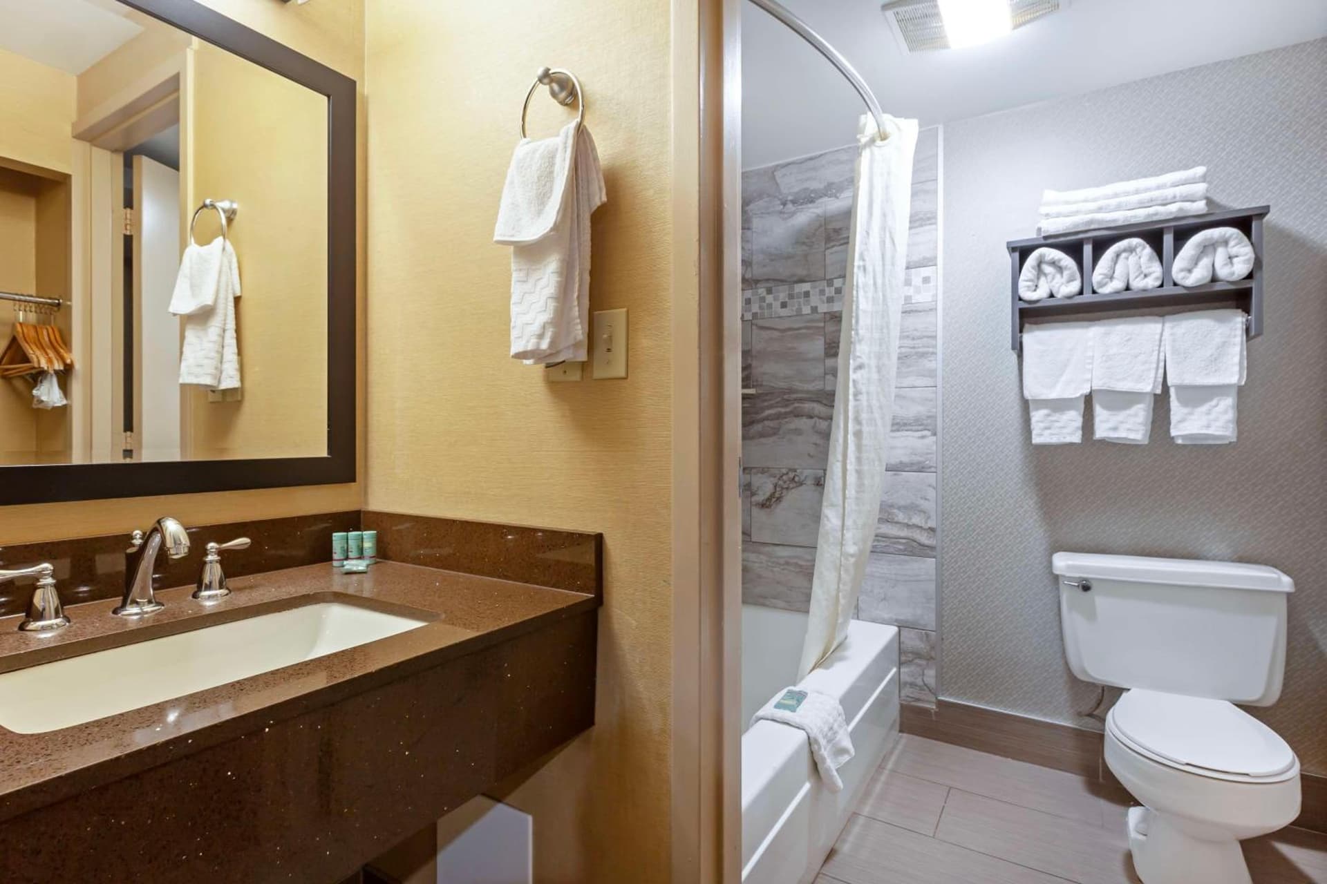 Best Western Summit Inn gallery photo in Niagara Falls, NY — image 14