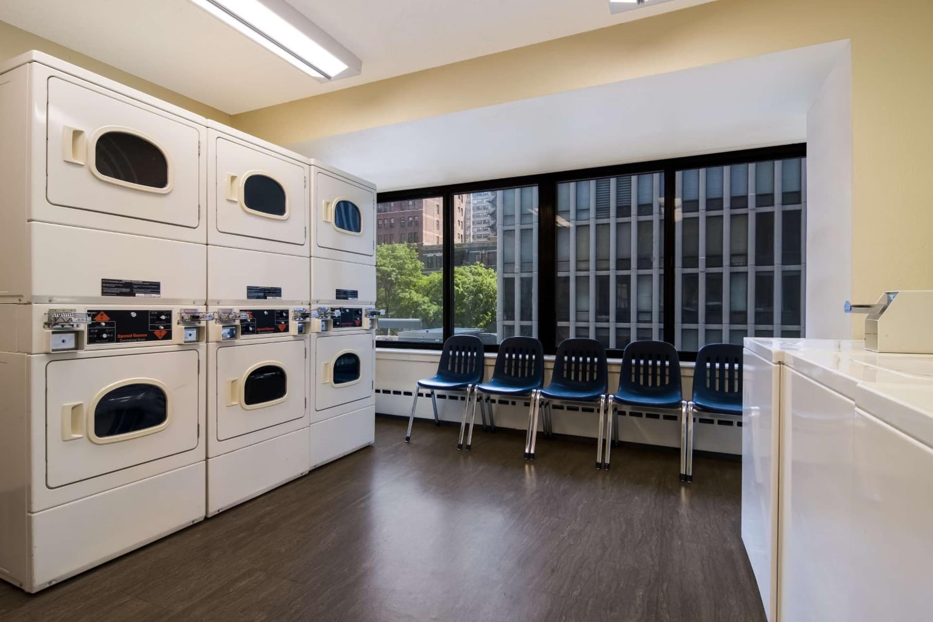 Sonesta ES Suites Chicago Downtown Magnificent Mile Medical gallery photo in Chicago, IL — image 38