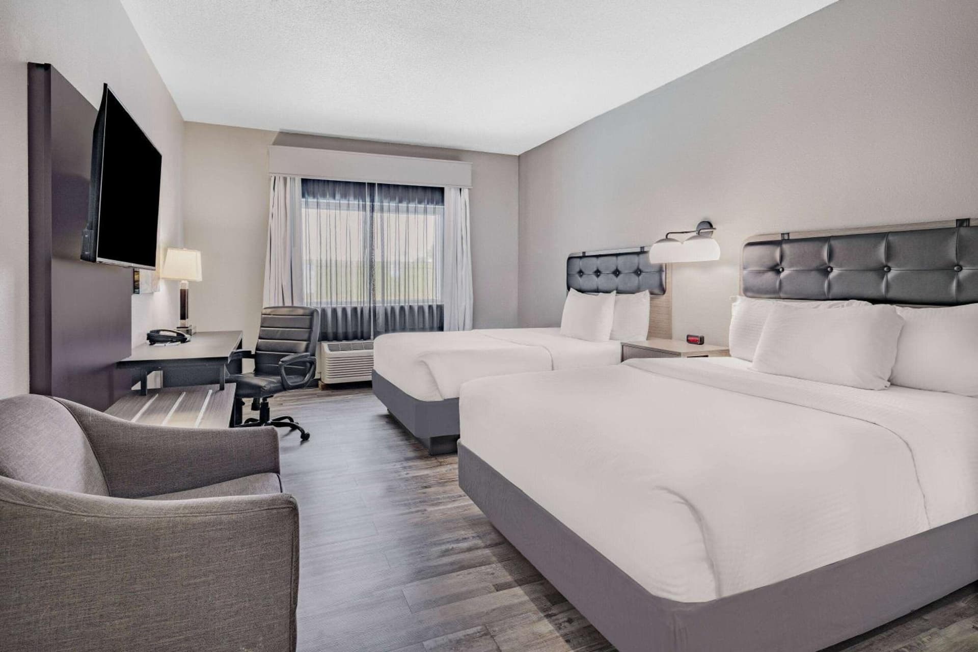 La Quinta by Wyndham Evansville gallery photo in Evansville, IN — image 8