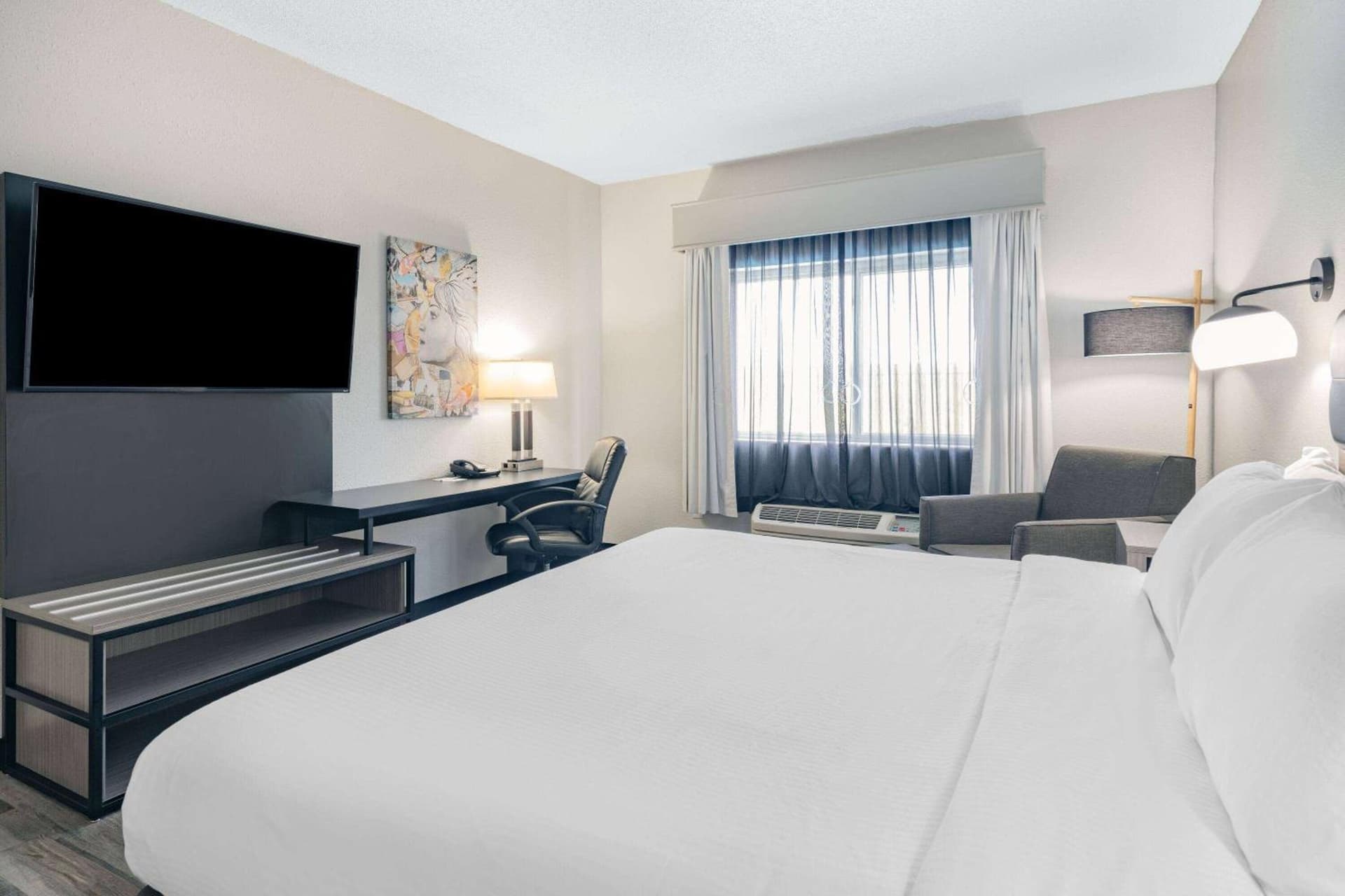 La Quinta by Wyndham Evansville gallery photo in Evansville, IN — image 5