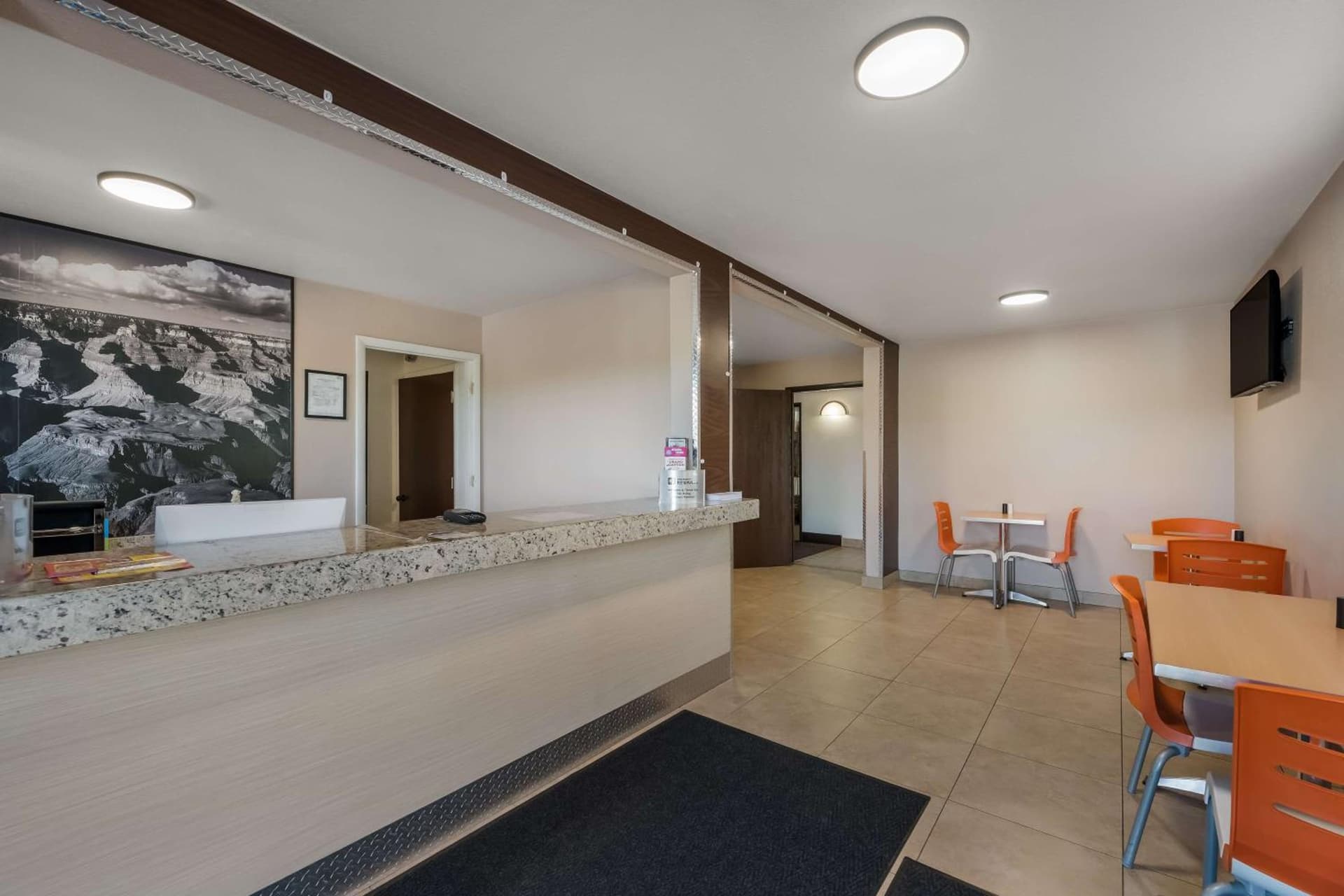 SureStay Hotel by Best Western Williams - Grand Canyon interior in Williams, AZ — gallery photo 2