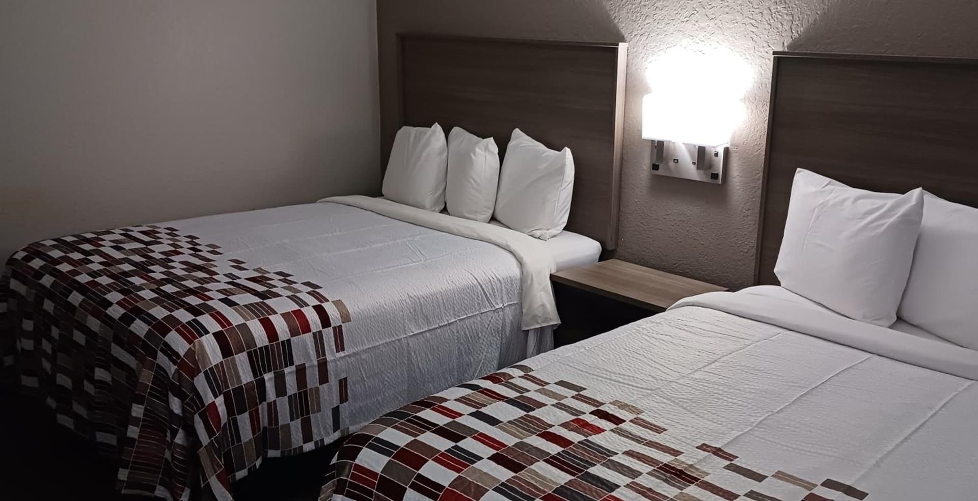 Red Roof Inn Huntsville, AL interior in Huntsville, AL — gallery photo 2