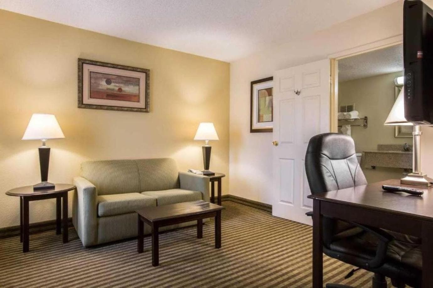 Quality Inn & Suites Greenville - Haywood Mall gallery photo in Greenville, SC — image 21