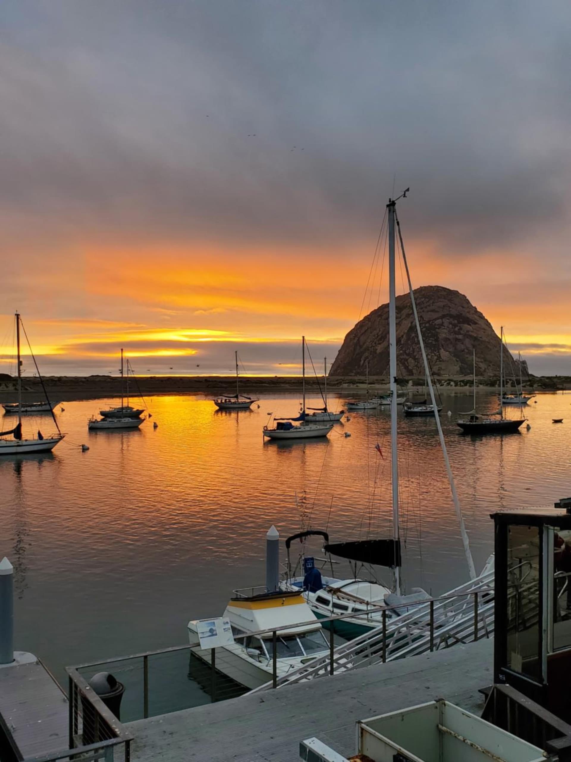 Gray's Inn & Gallery interior in Morro Bay, CA — gallery photo 2