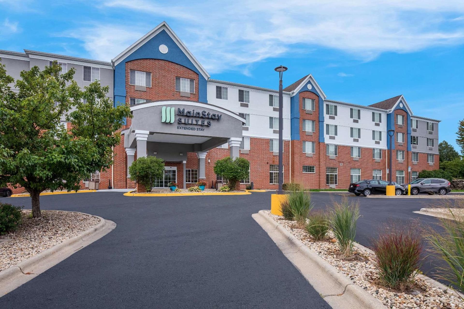 MainStay Suites Fitchburg - Madison interior in Madison, WI — gallery photo 2