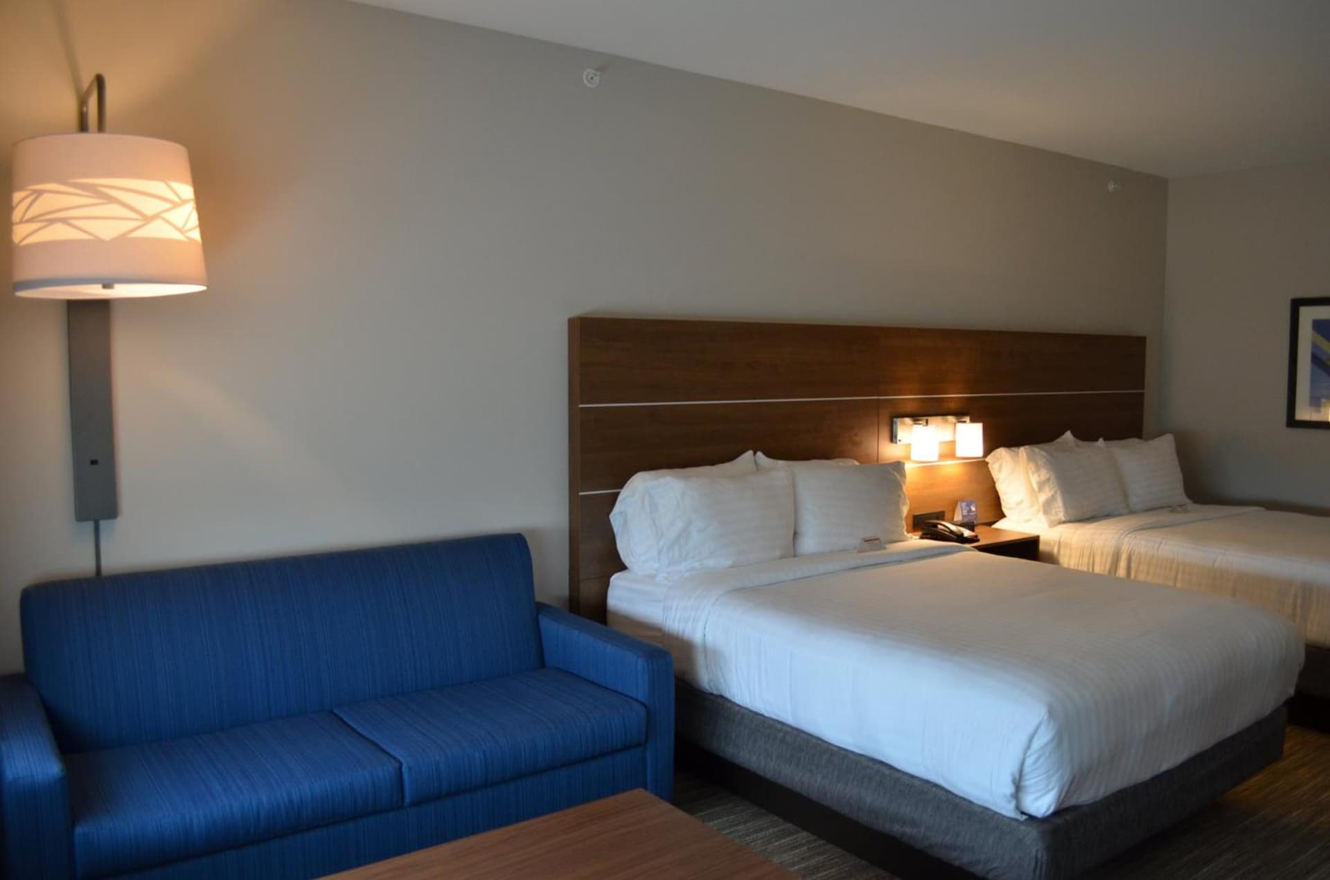 Holiday Inn Express & Suites - Charlotte NE - University Area by IHG gallery photo in Charlotte, NC — image 8