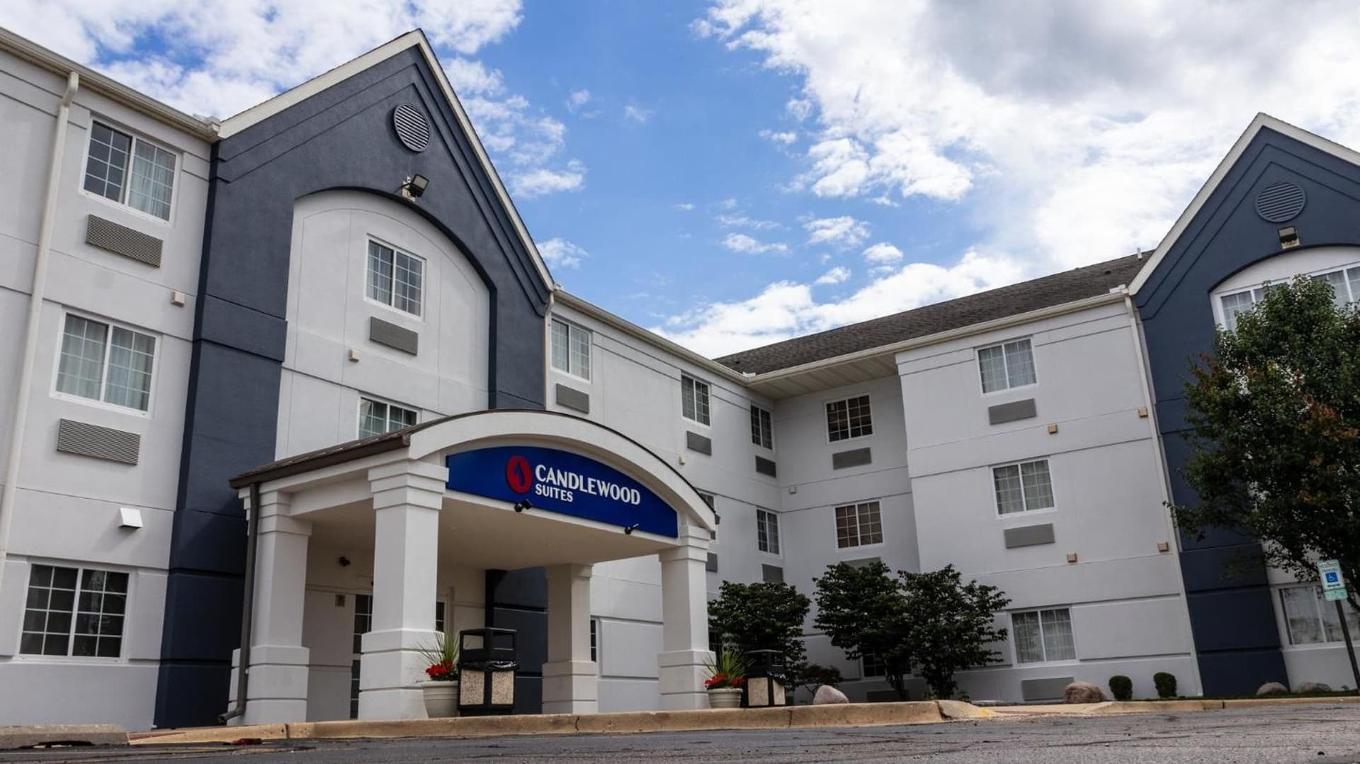 Candlewood Suites - Peoria at Grand Prairie by IHG gallery photo in Peoria, IL — image 51