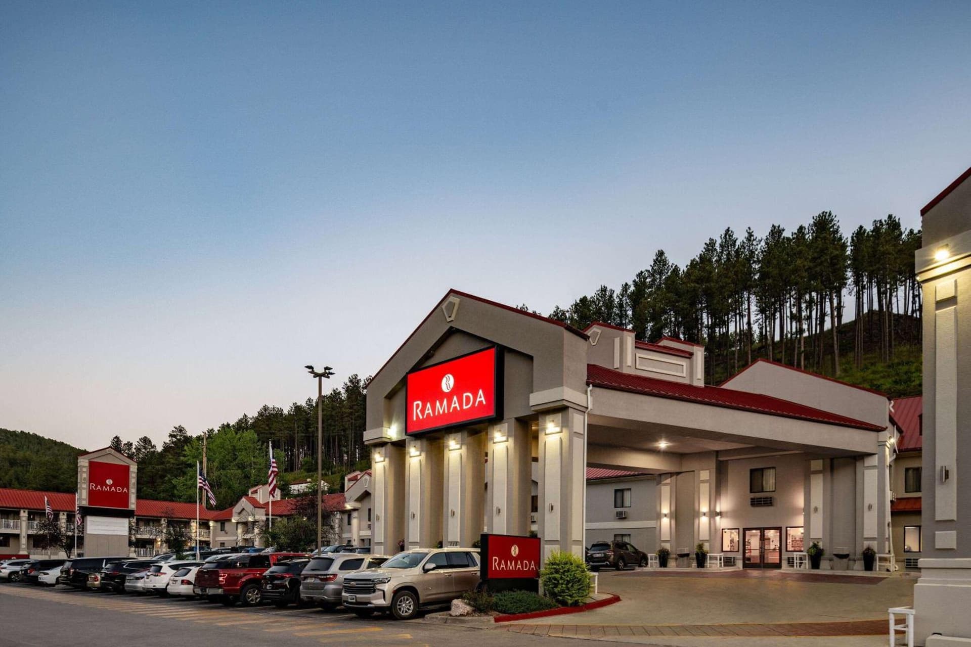 Ramada by Wyndham Keystone Near Mt Rushmore interior in Keystone, SD — gallery photo 2