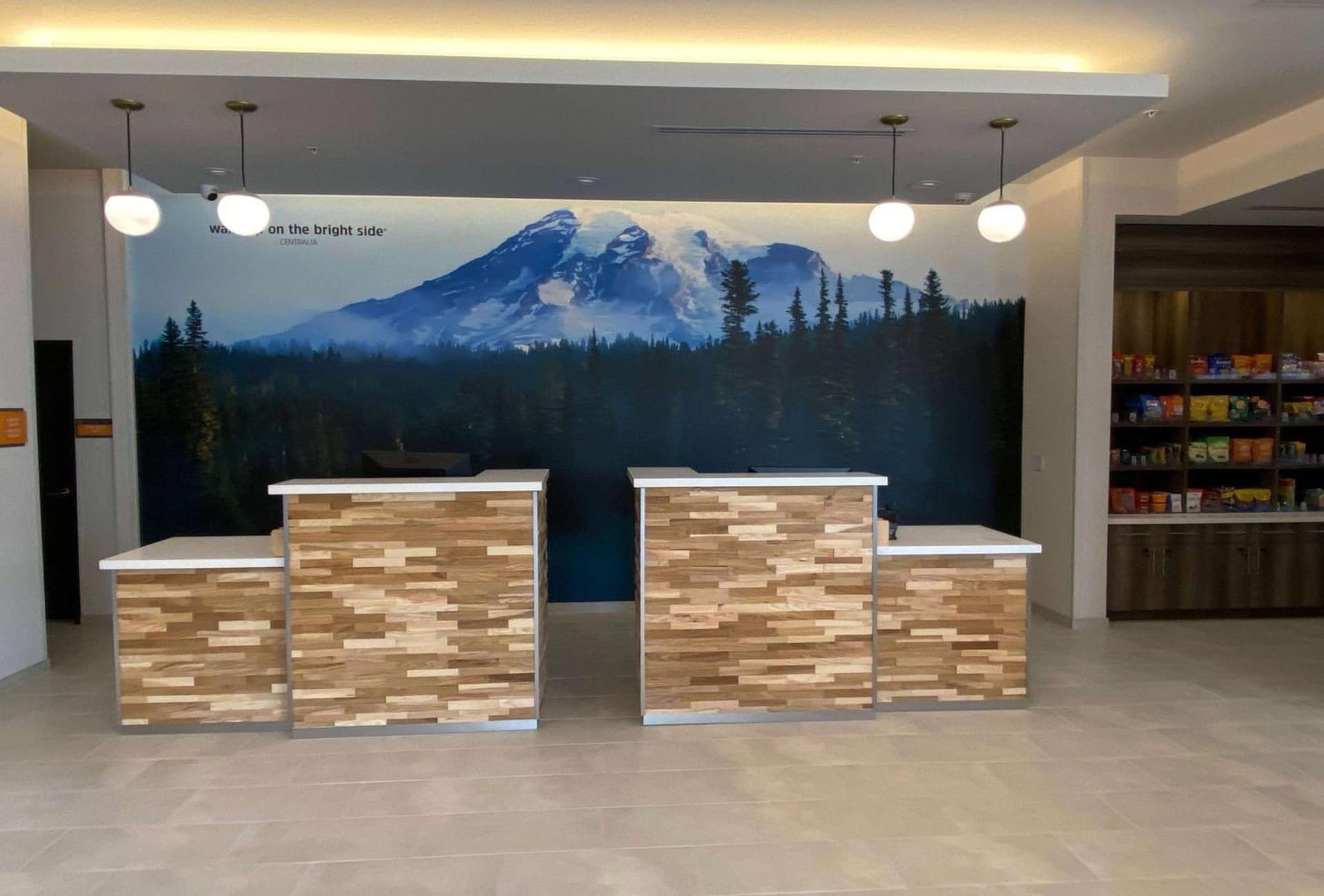 La Quinta Inn & Suites by Wyndham Centralia gallery photo in Centralia, WA — image 45