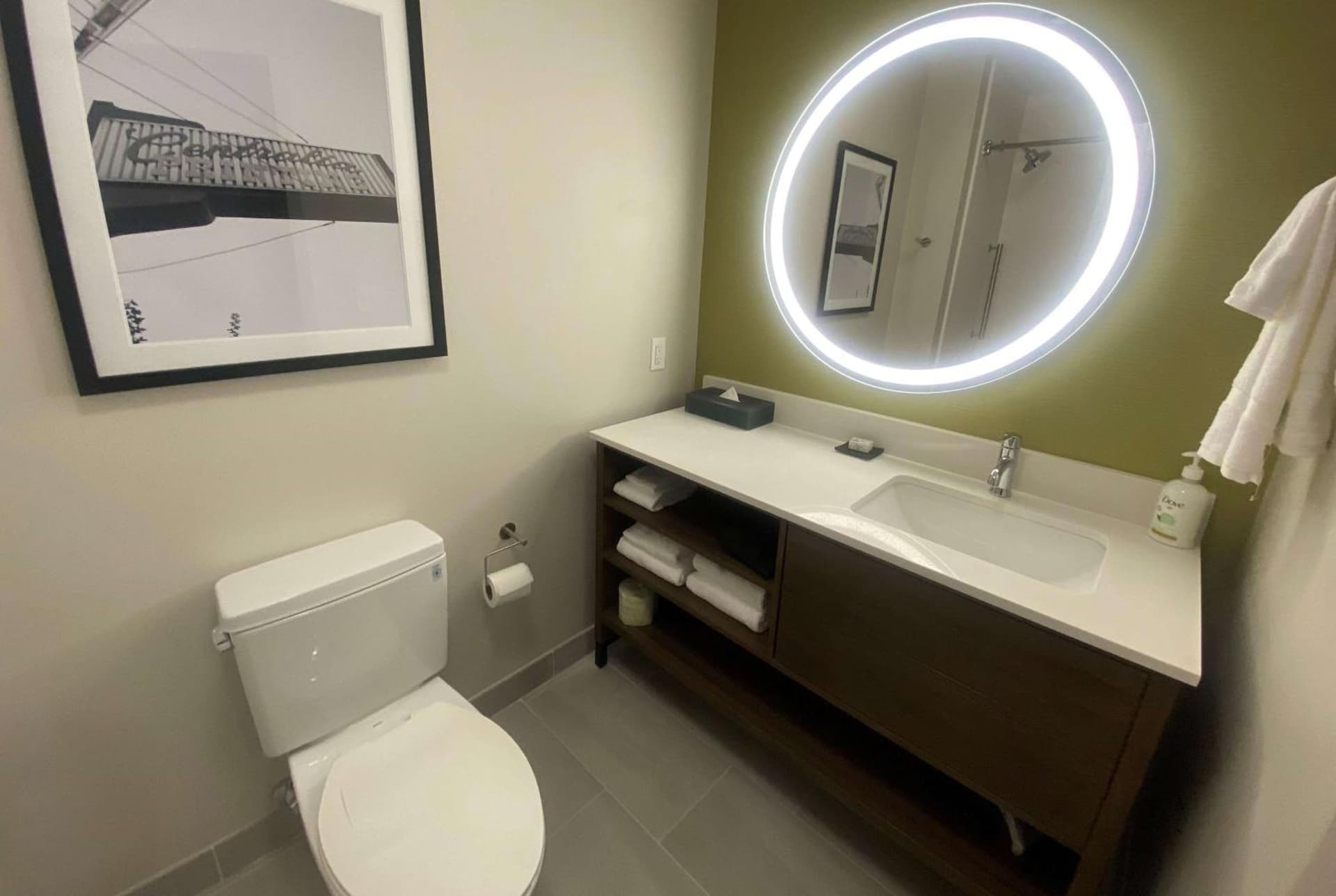 La Quinta Inn & Suites by Wyndham Centralia gallery photo in Centralia, WA — image 25