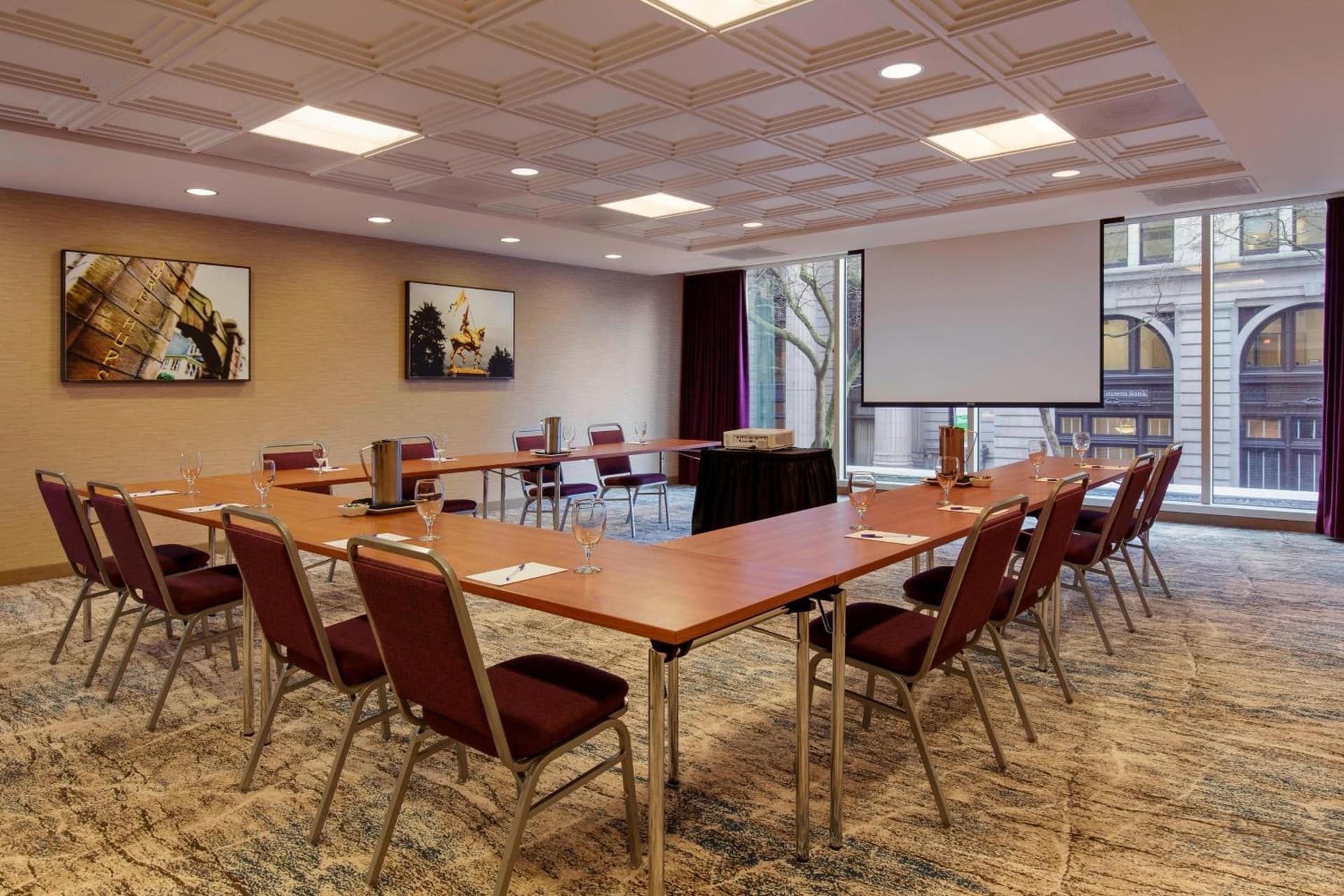 Courtyard by Marriott Portland City Center gallery photo in Portland, OR — image 47