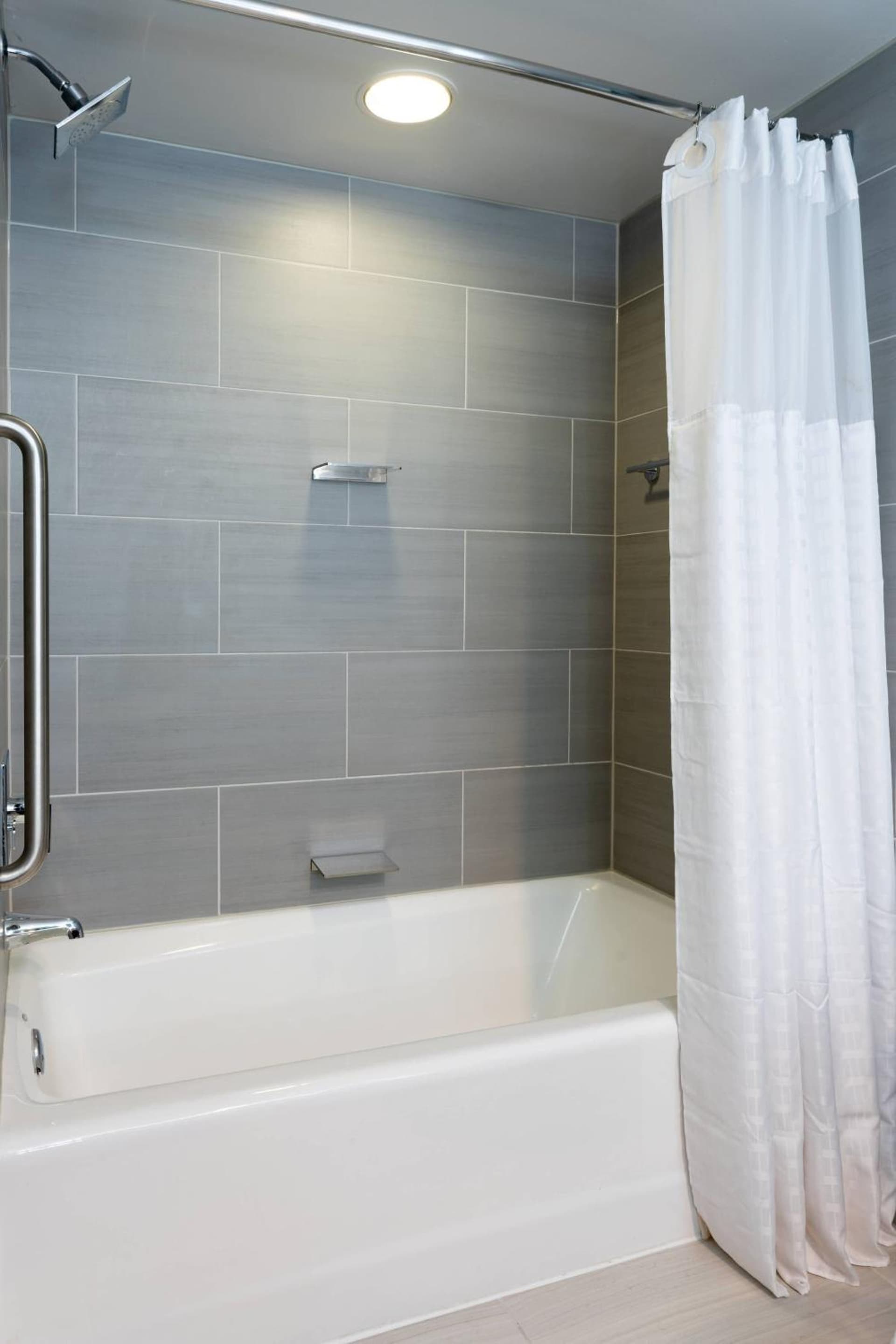 Marriott Anchorage Downtown gallery photo in Anchorage, AK — image 9
