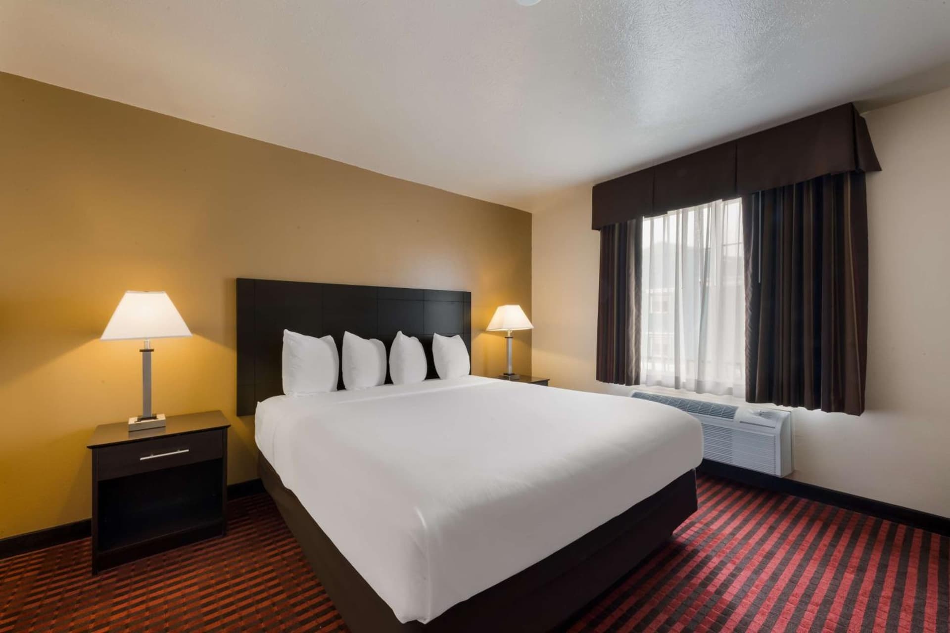 Best Western Salinas Valley Inn & Suites gallery photo in Salinas, CA — image 36