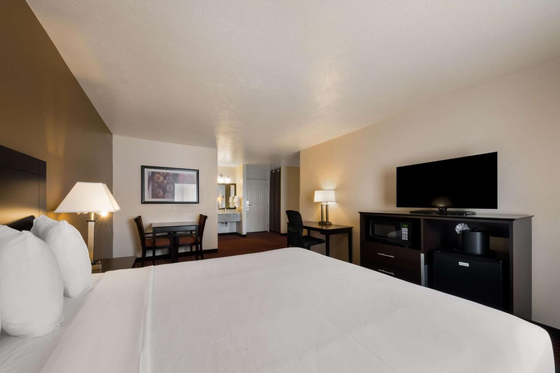 Best Western Salinas Valley Inn & Suites gallery photo in Salinas, CA — image 19