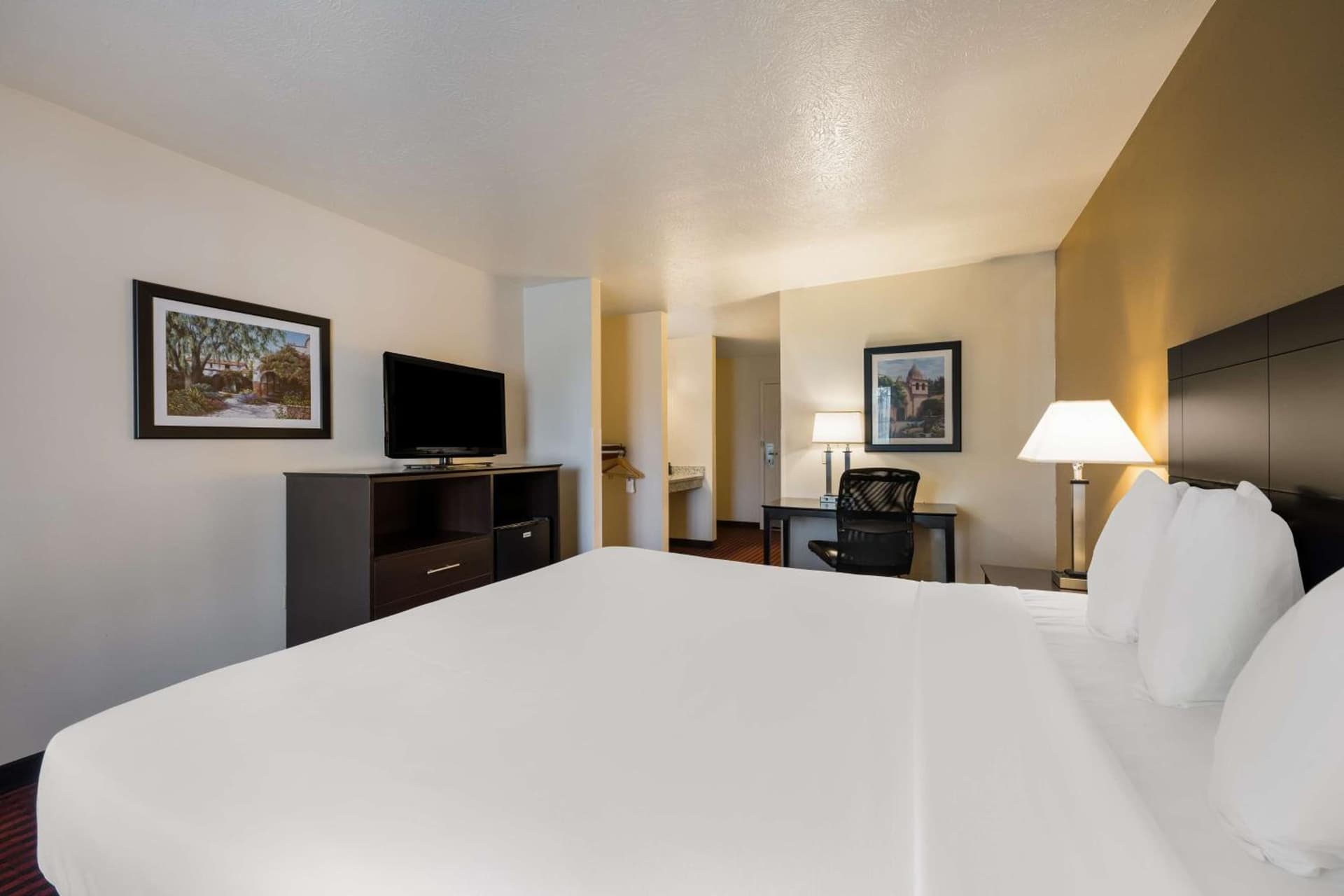 Best Western Salinas Valley Inn & Suites gallery photo in Salinas, CA — image 35