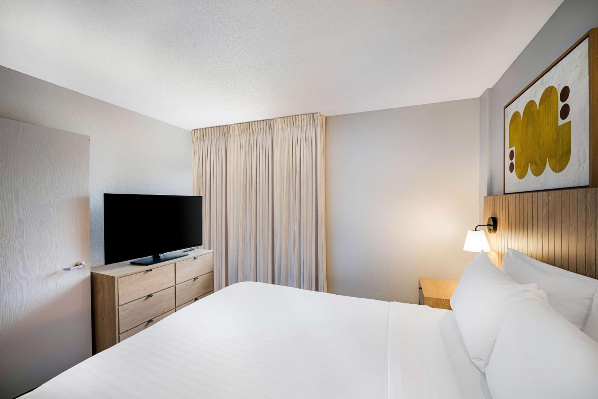 Sonesta Simply Suites Jersey City gallery photo in Jersey City, NJ — image 7