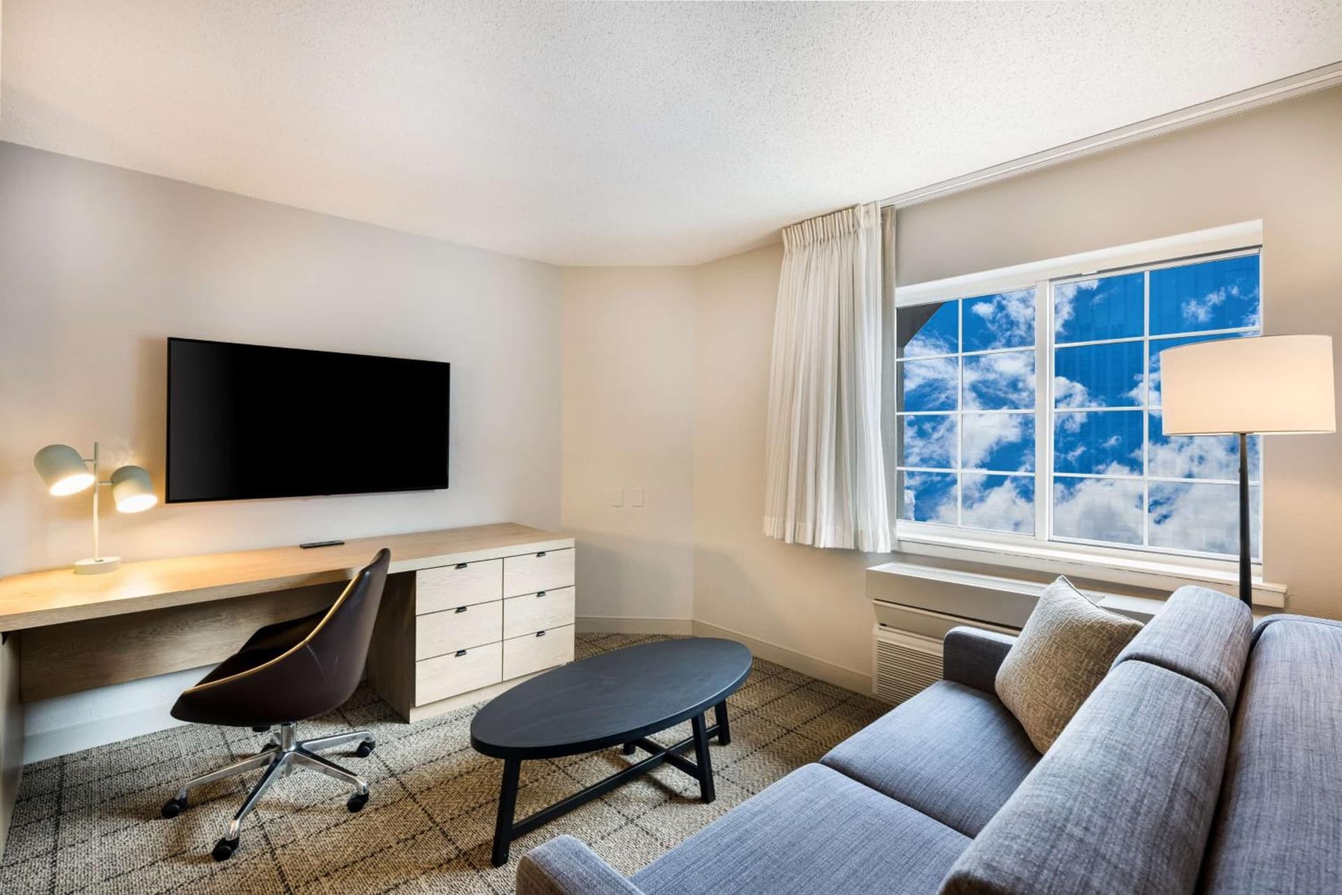 Sonesta Simply Suites Jersey City gallery photo in Jersey City, NJ — image 24