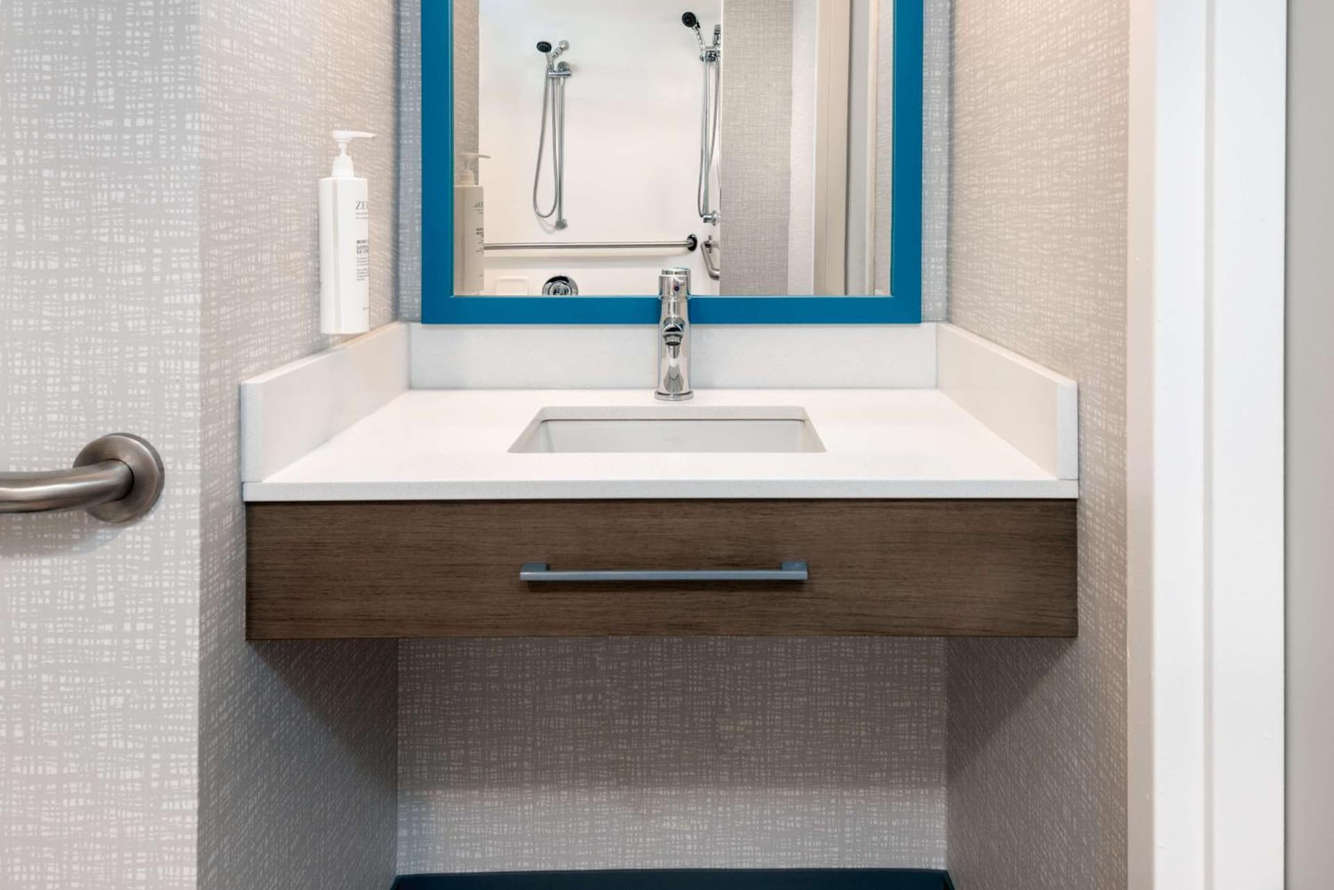 Hampton Inn Boston Bedford Burlington gallery photo in Billerica, MA — image 31