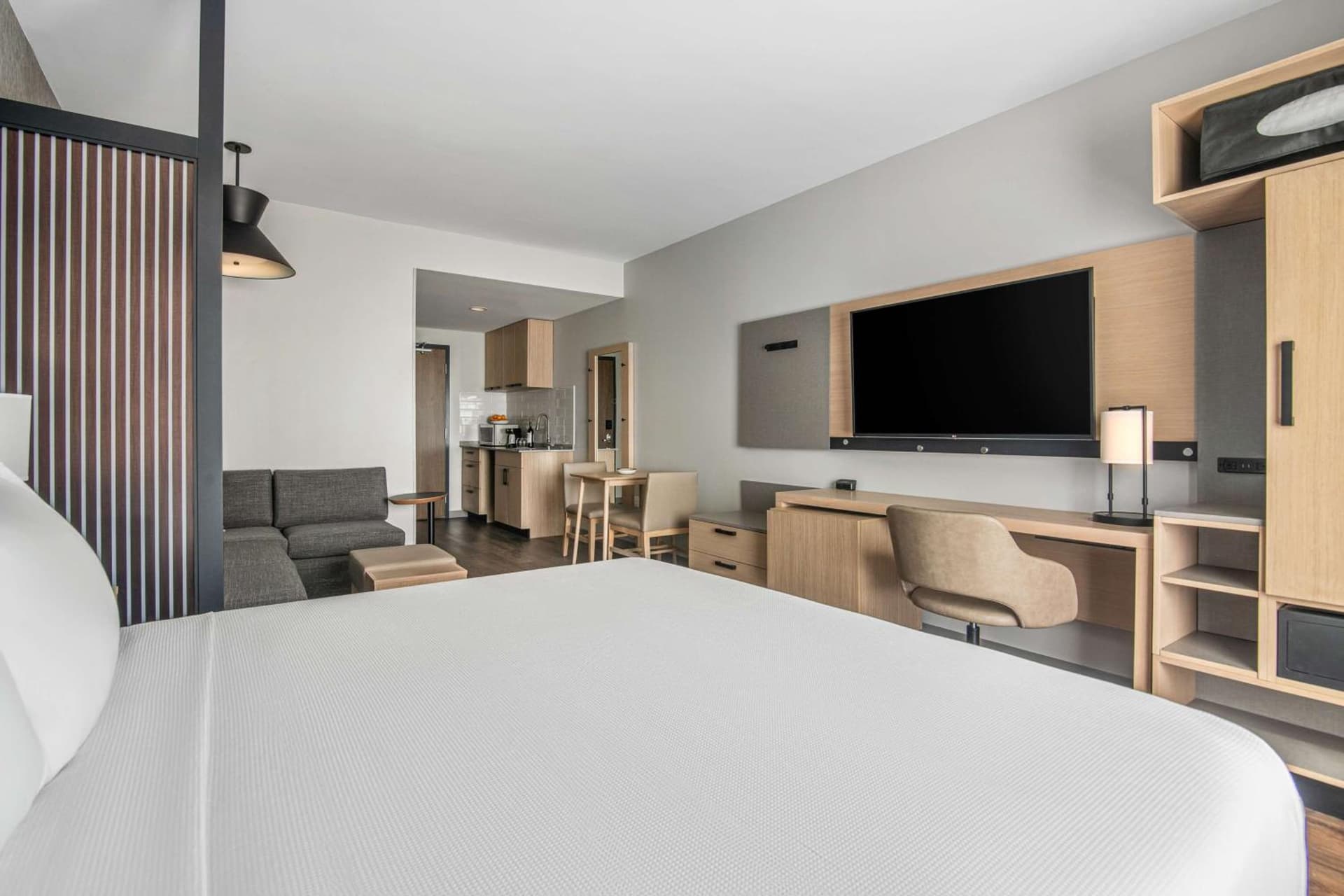 Hyatt Place Newark-Silicon Valley interior in Newark, CA — gallery photo 2