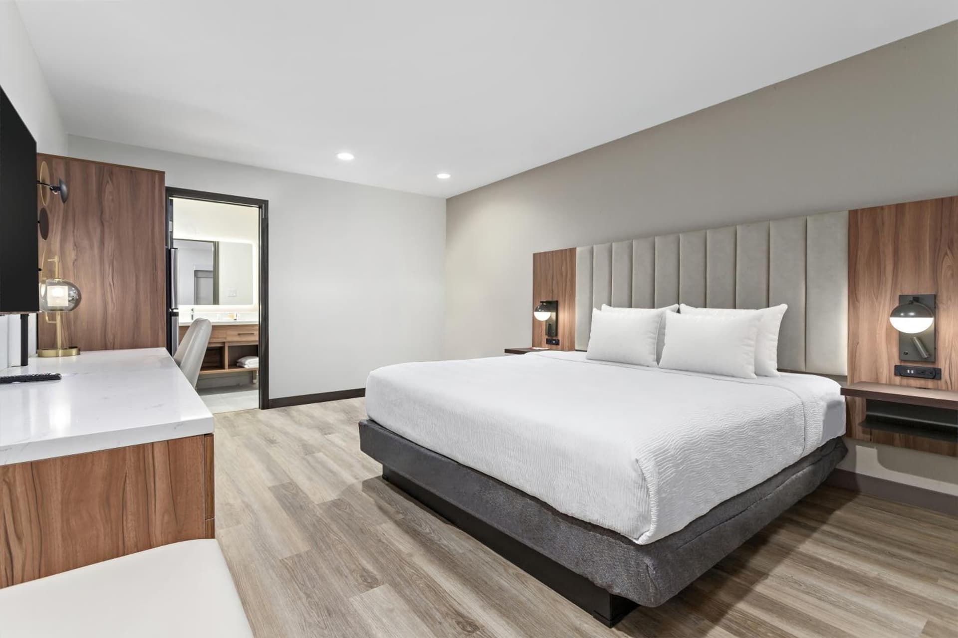 Baymont by Wyndham Beaumont gallery photo in Beaumont, TX — image 63