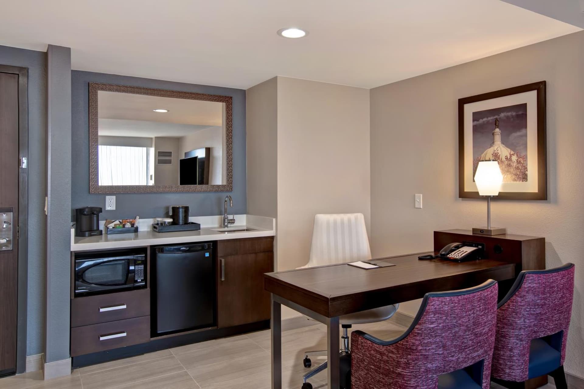 Embassy Suites By Hilton Oklahoma City Northwest gallery photo in Oklahoma City, OK — image 9
