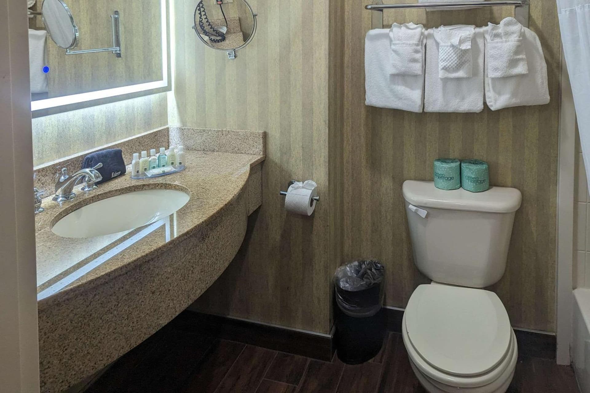 Quality Inn & Suites Northampton - Amherst gallery photo in Northampton, MA — image 8