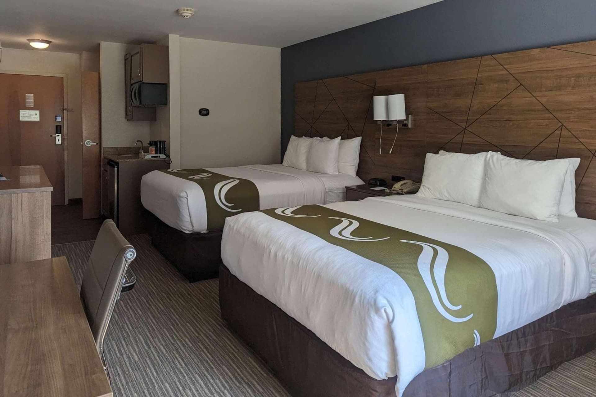Quality Inn & Suites Northampton - Amherst gallery photo in Northampton, MA — image 5