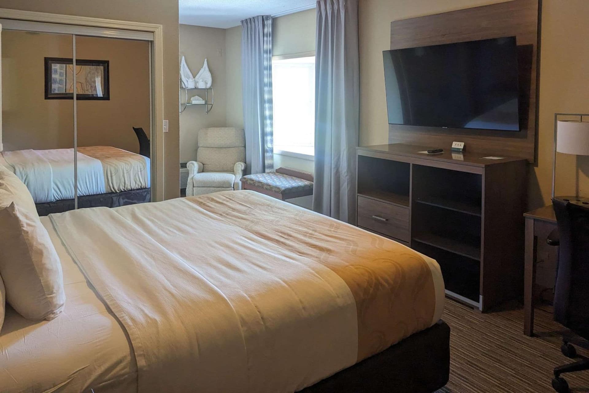 Quality Inn & Suites Northampton - Amherst gallery photo in Northampton, MA — image 12