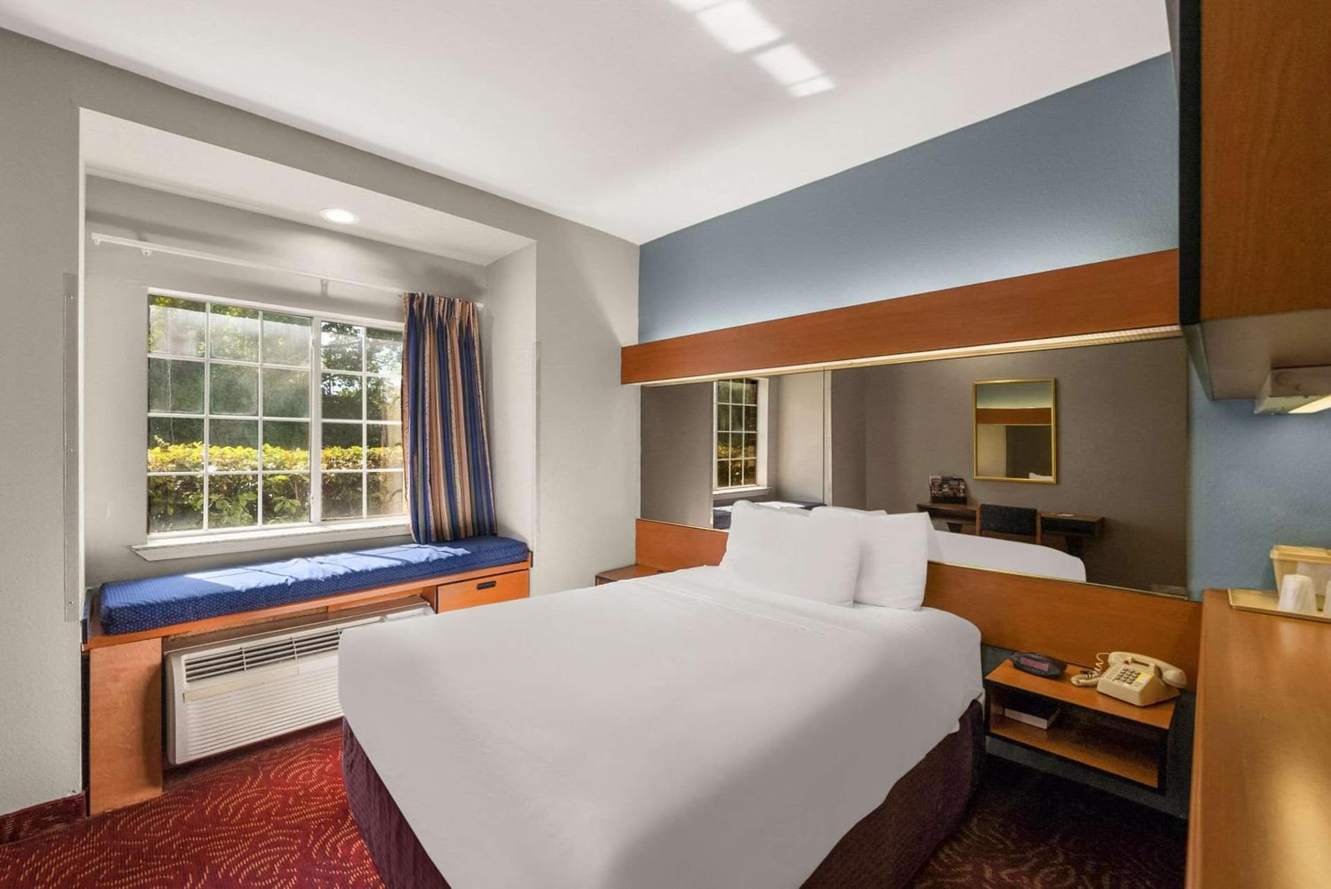 Econo Lodge Inn & Suites Mesquite - Dallas East gallery photo in Mesquite, TX — image 53