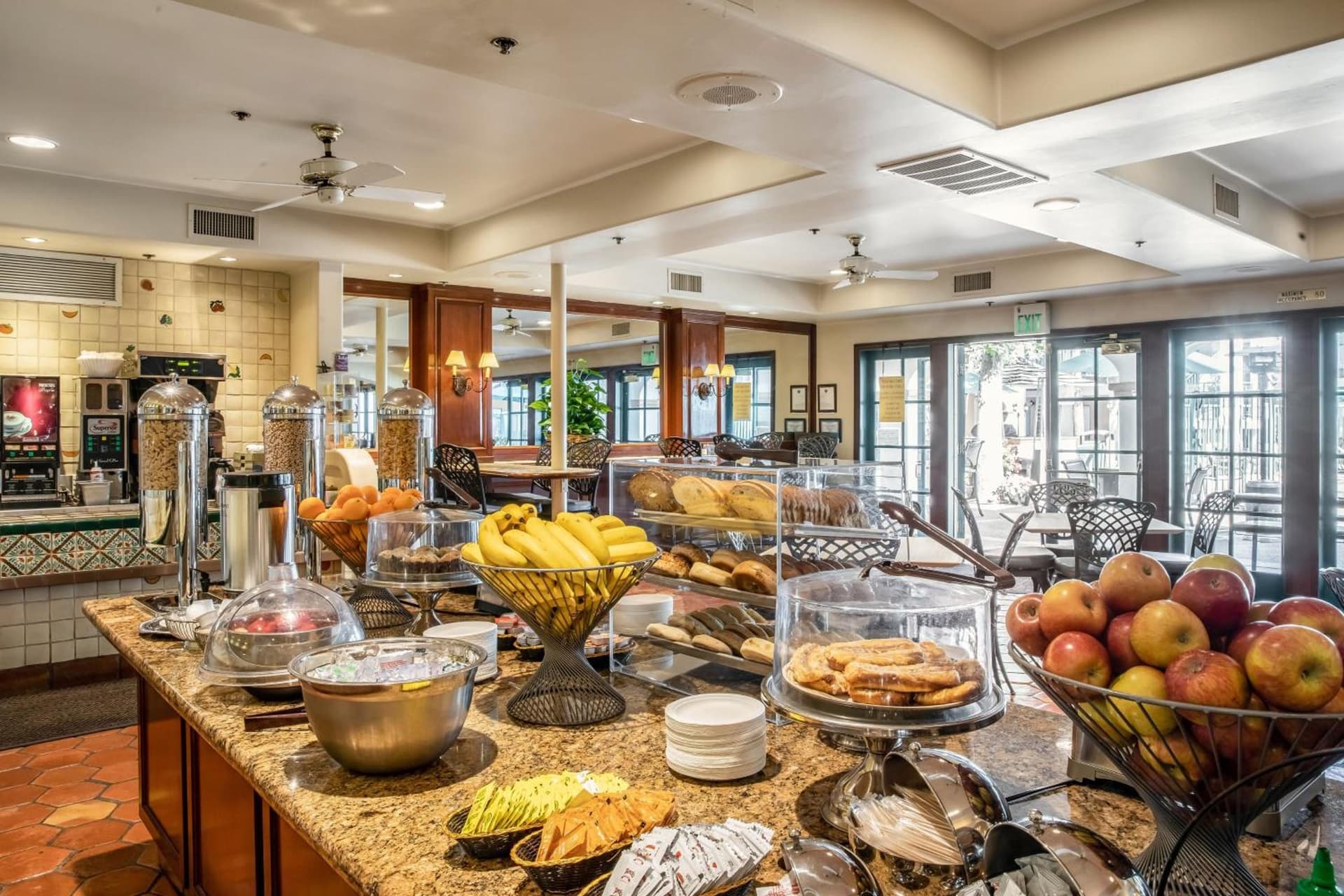 Quality Suites Downtown San Luis Obispo gallery photo in San Luis Obispo, CA — image 5
