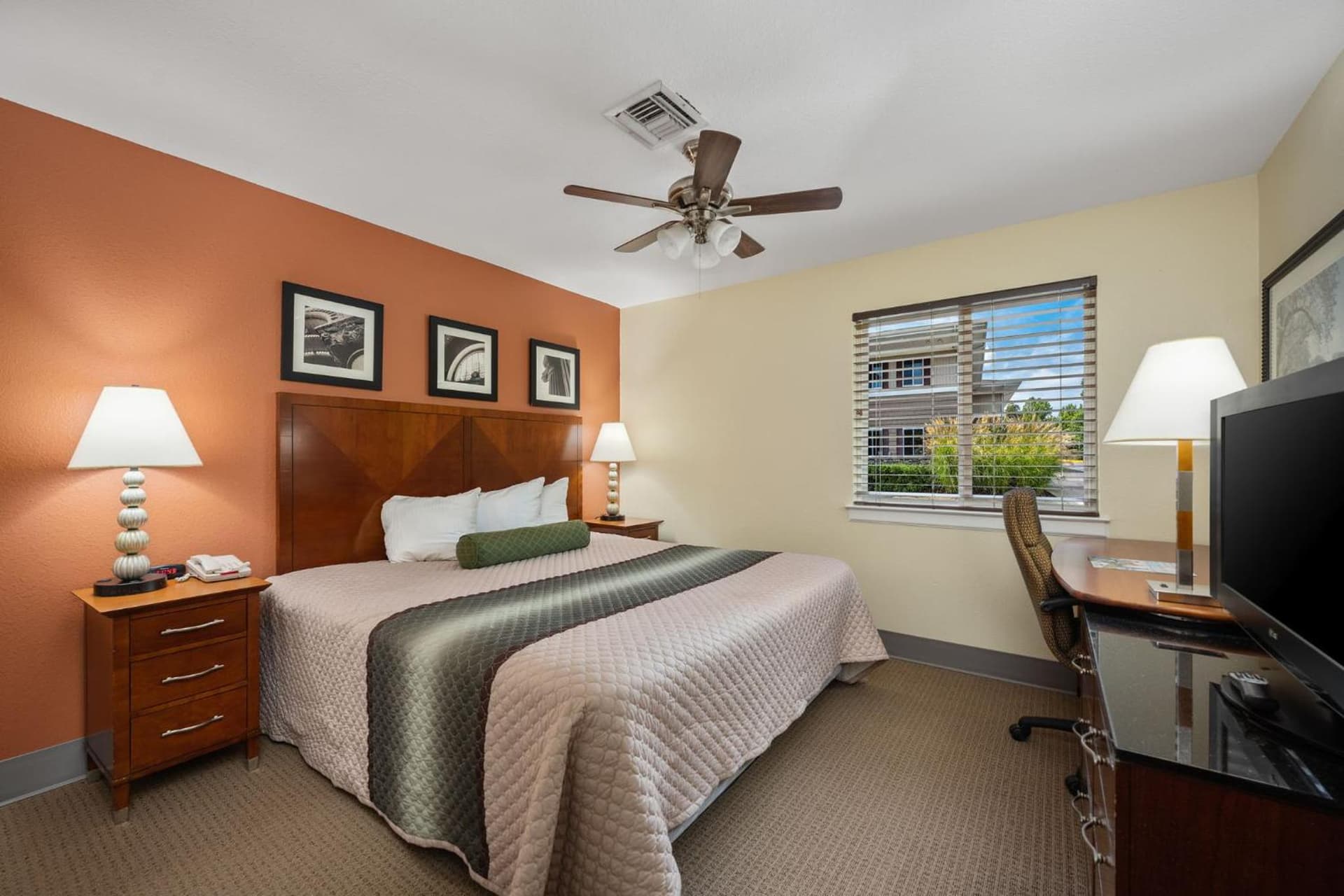 Affordable Suites of America Stafford Quantico property views in Stafford, VA — gallery photo 3