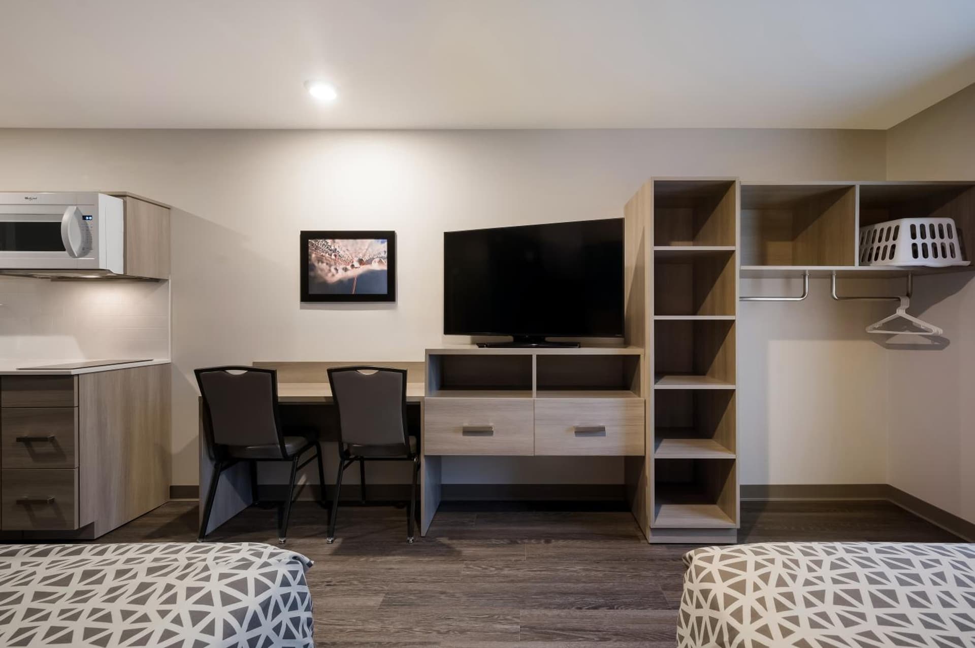 WoodSpring Suites Dearborn Detroit gallery photo in Dearborn, MI — image 47