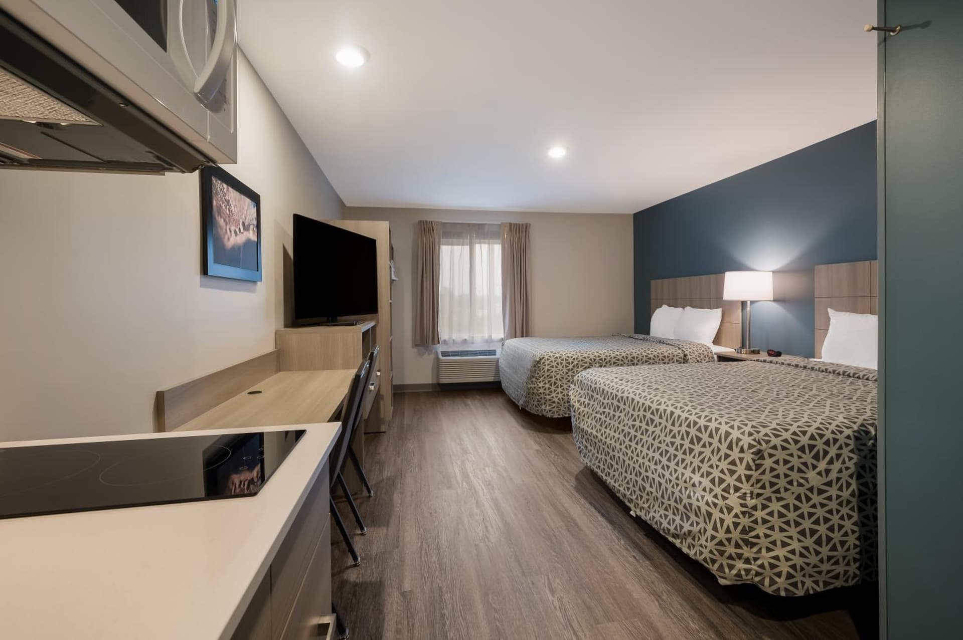 WoodSpring Suites Dearborn Detroit gallery photo in Dearborn, MI — image 49
