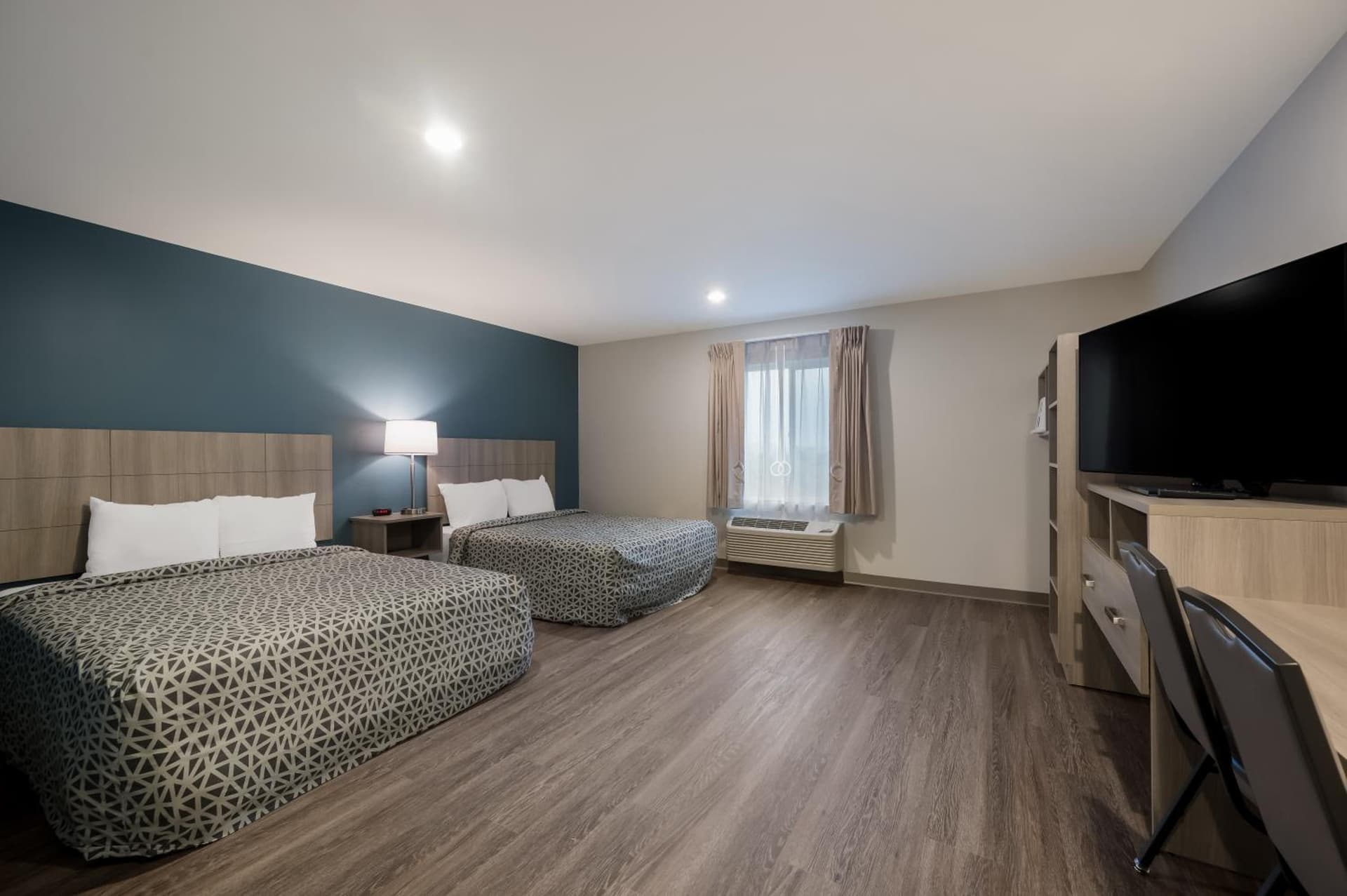 WoodSpring Suites Dearborn Detroit gallery photo in Dearborn, MI — image 52