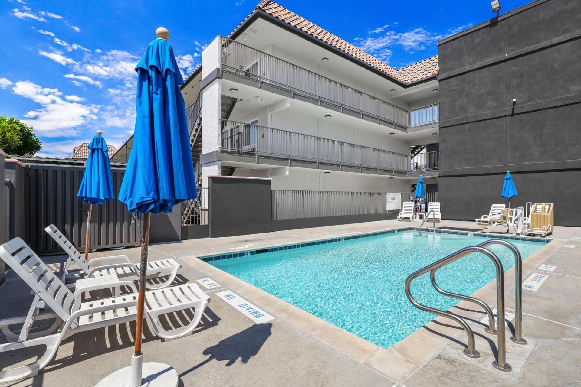 Motel 6-Escondido, CA gallery photo in Escondido, CA — image 9