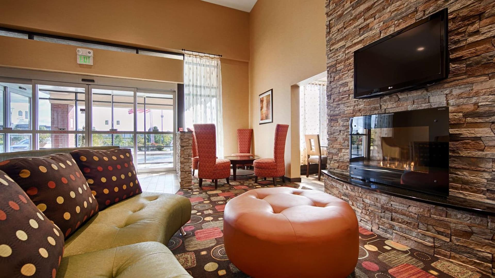 Best Western Luxbury Inn Fort Wayne gallery photo in Fort Wayne, IN — image 4